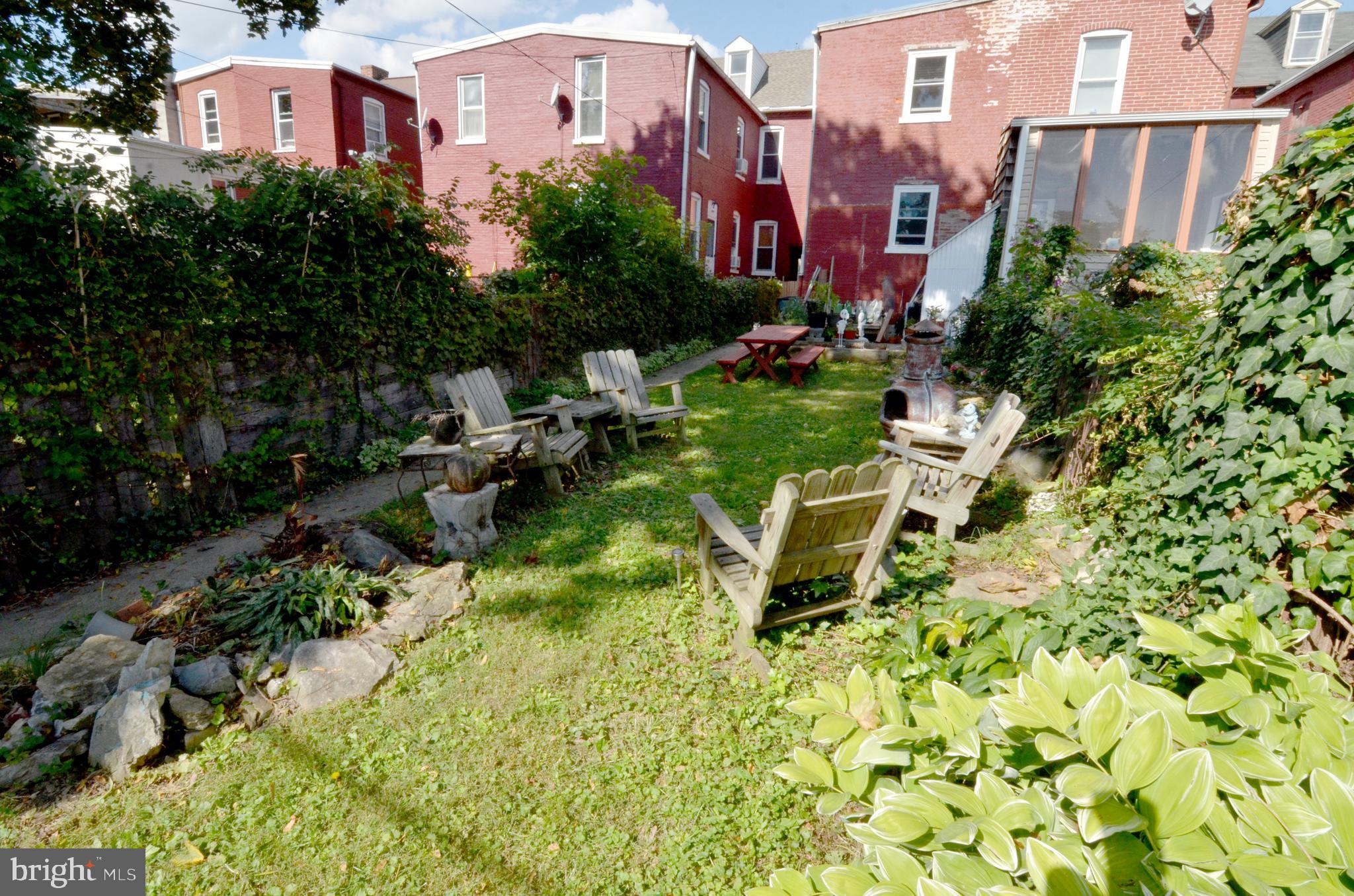 CHESTNUT HILL - Residential