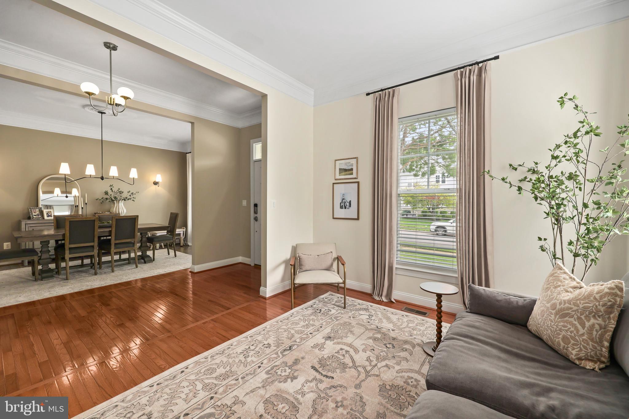 9054 ROARING SPRING LOOP
