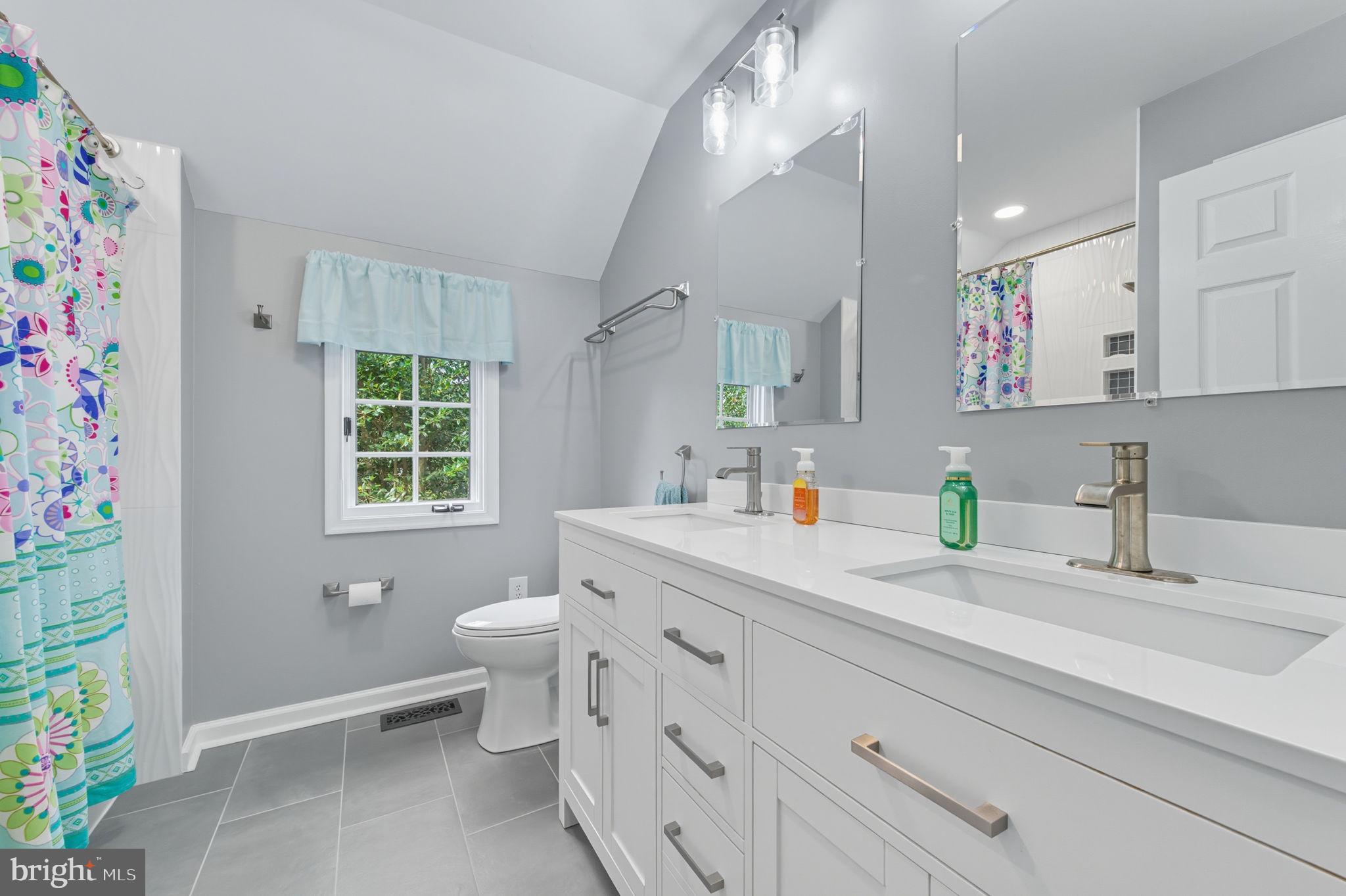 THE RIDINGS CHADDS - Residential