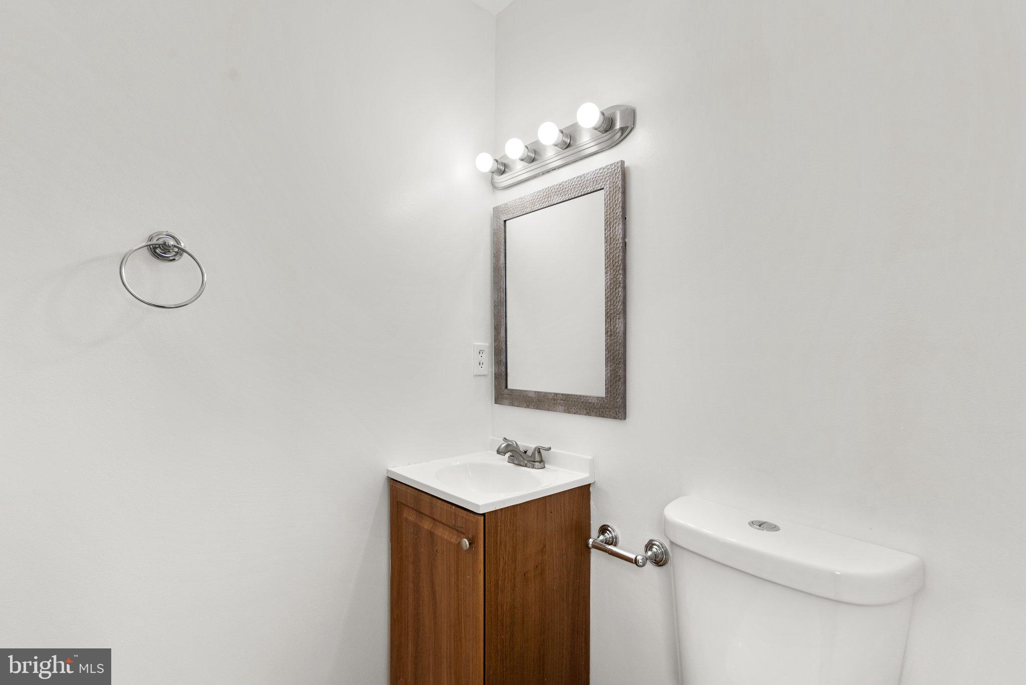 SANDALWOOD - Residential Lease