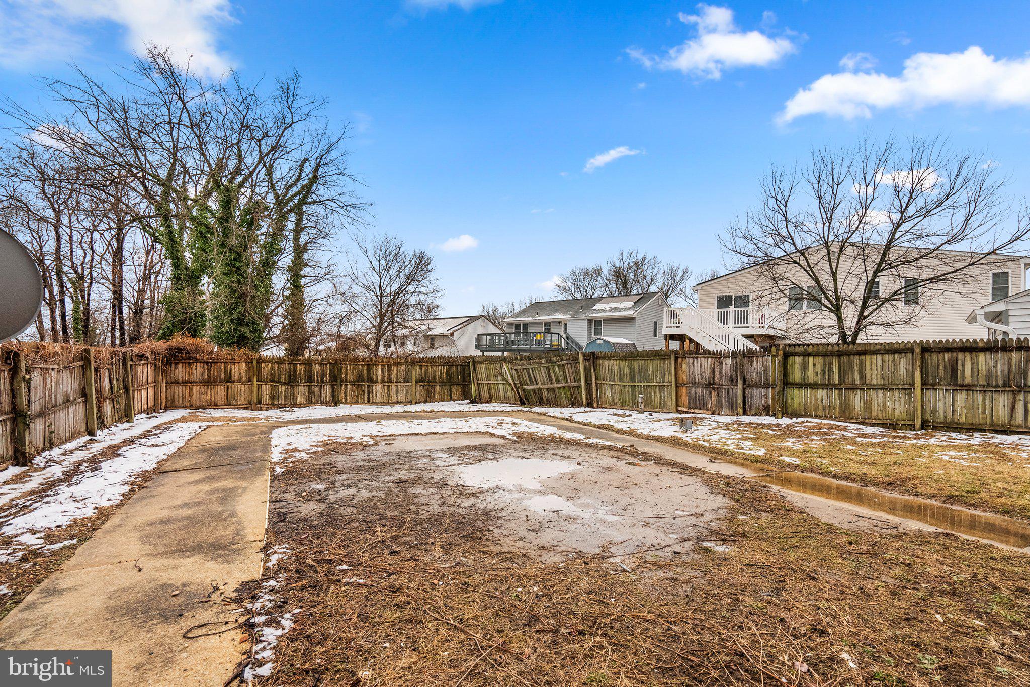 SANDALWOOD - Residential Lease