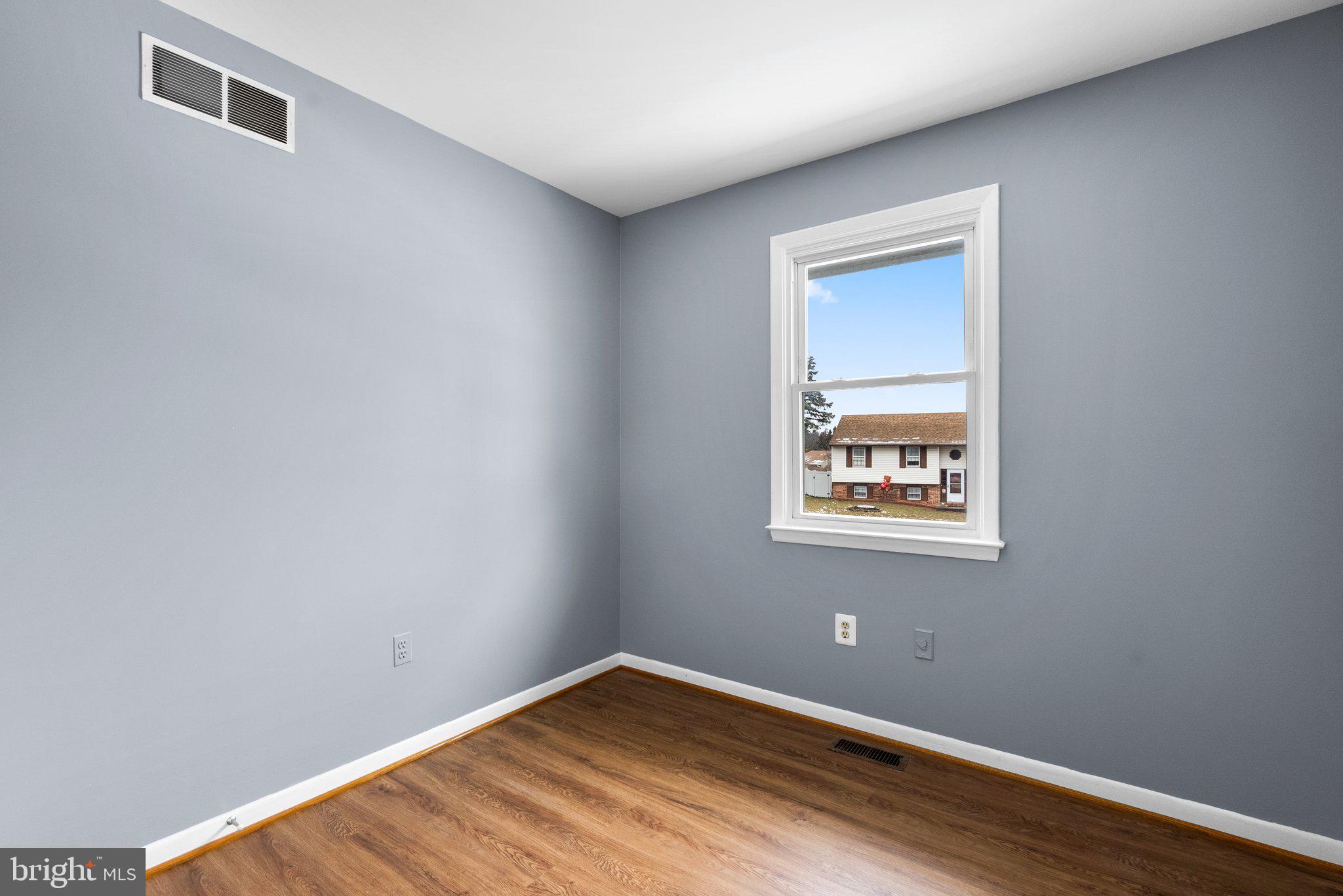 SANDALWOOD - Residential Lease