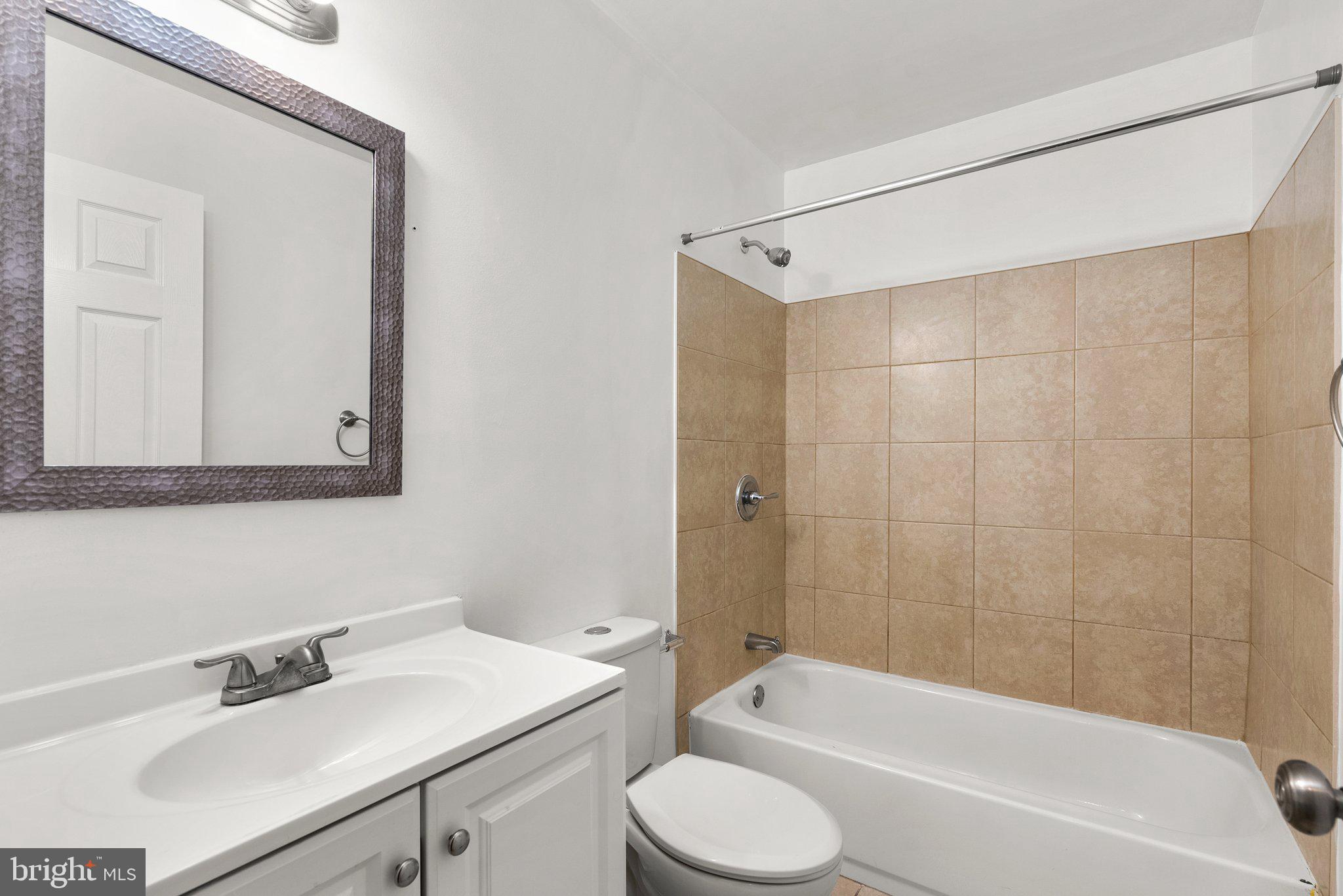 SANDALWOOD - Residential Lease