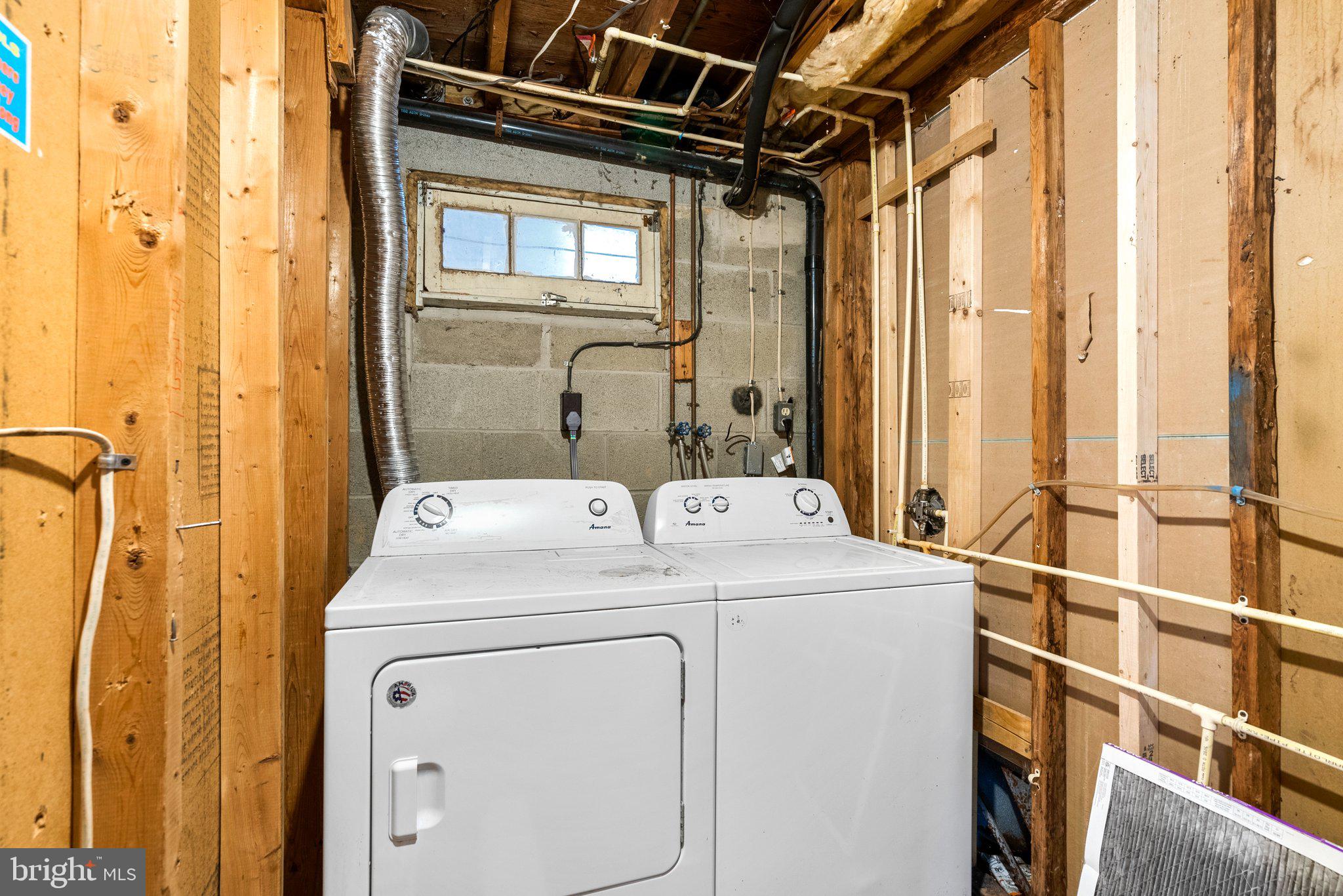 SANDALWOOD - Residential Lease