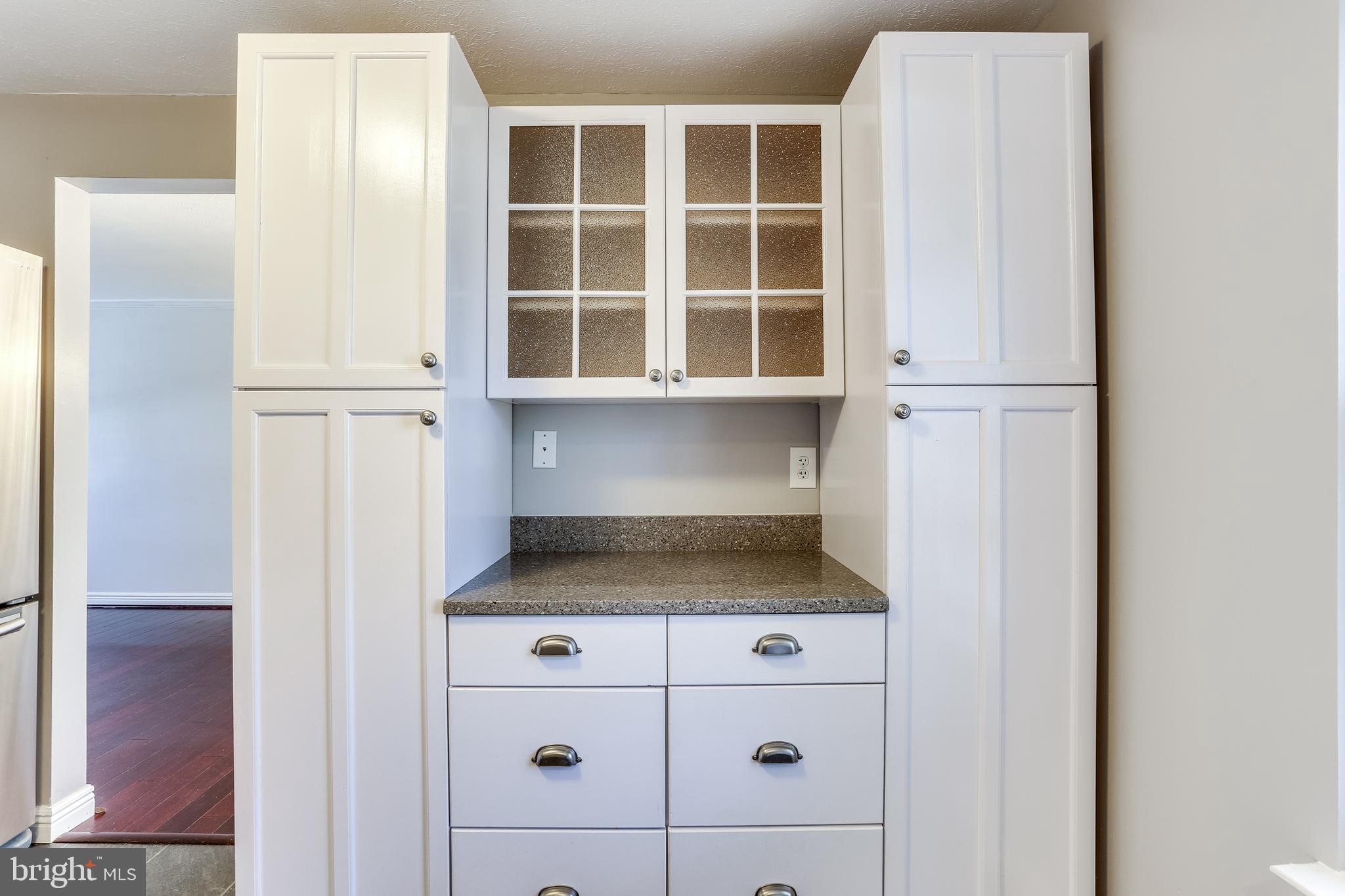 RIDGEFIELD - Residential