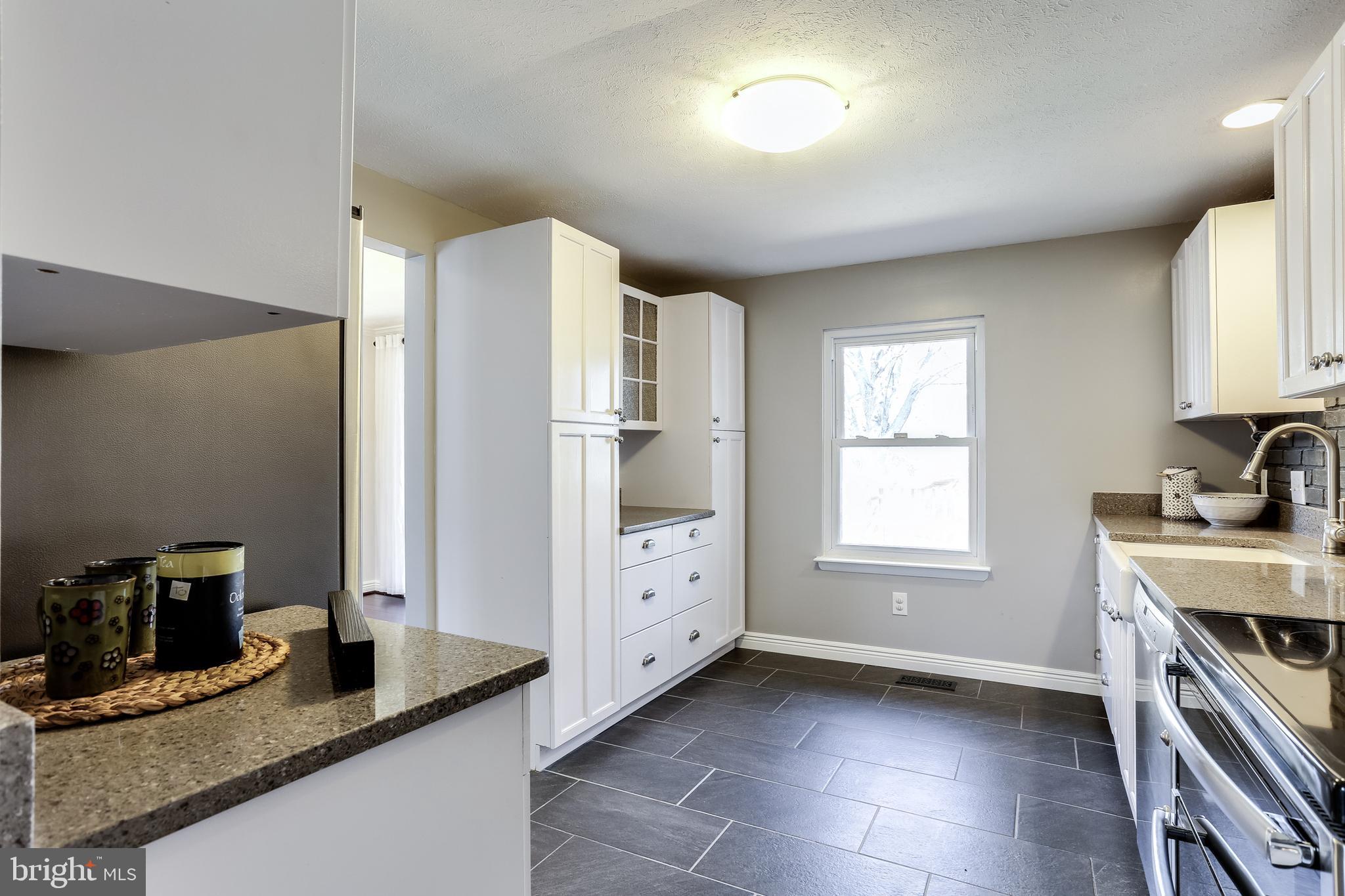 RIDGEFIELD - Residential