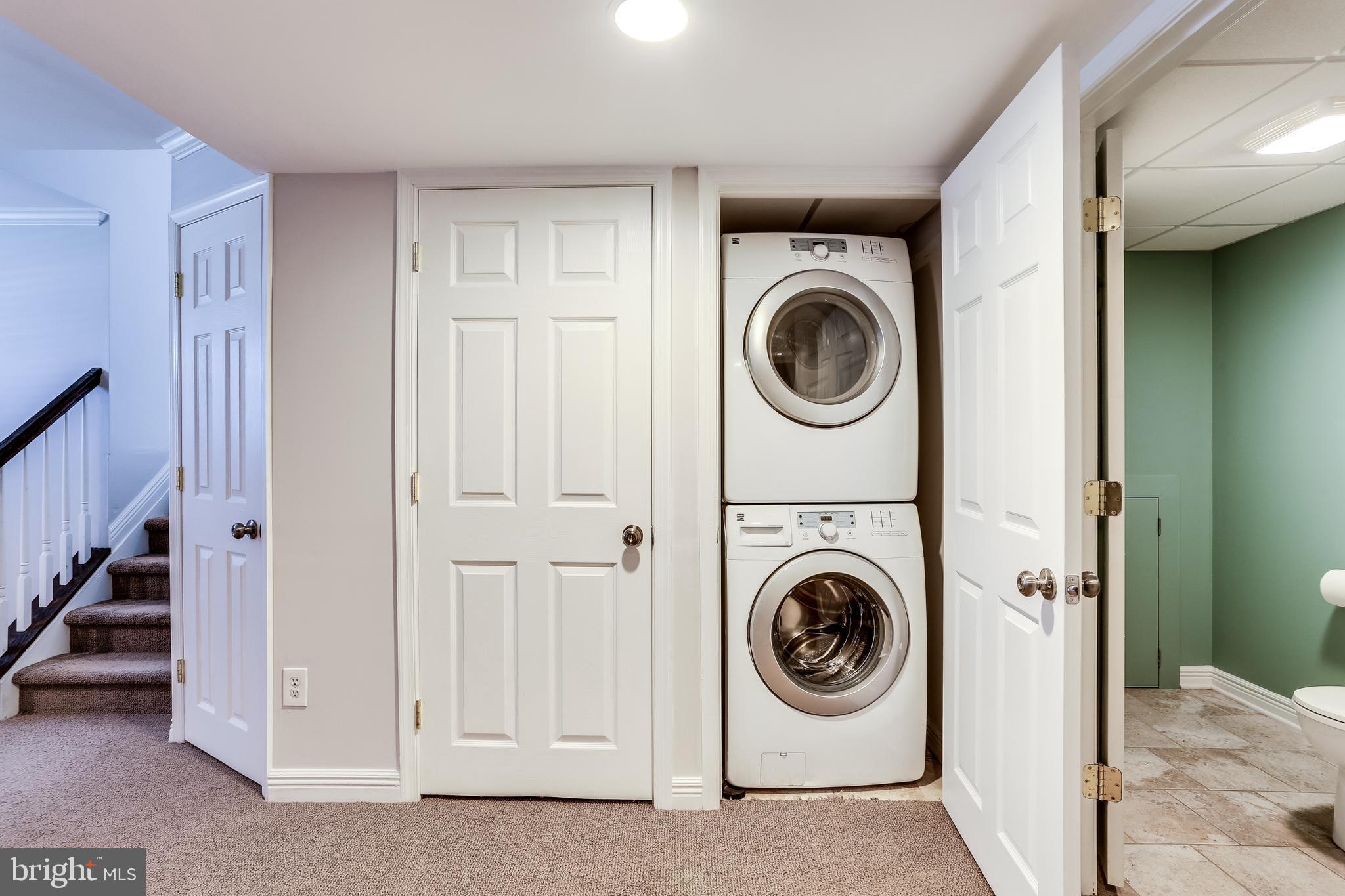 RIDGEFIELD - Residential