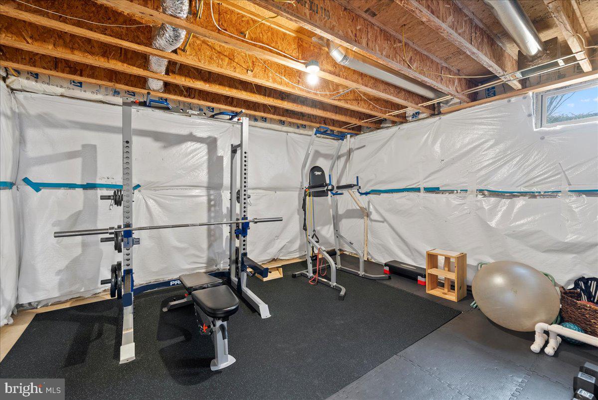 MONROE ESTATES - Residential