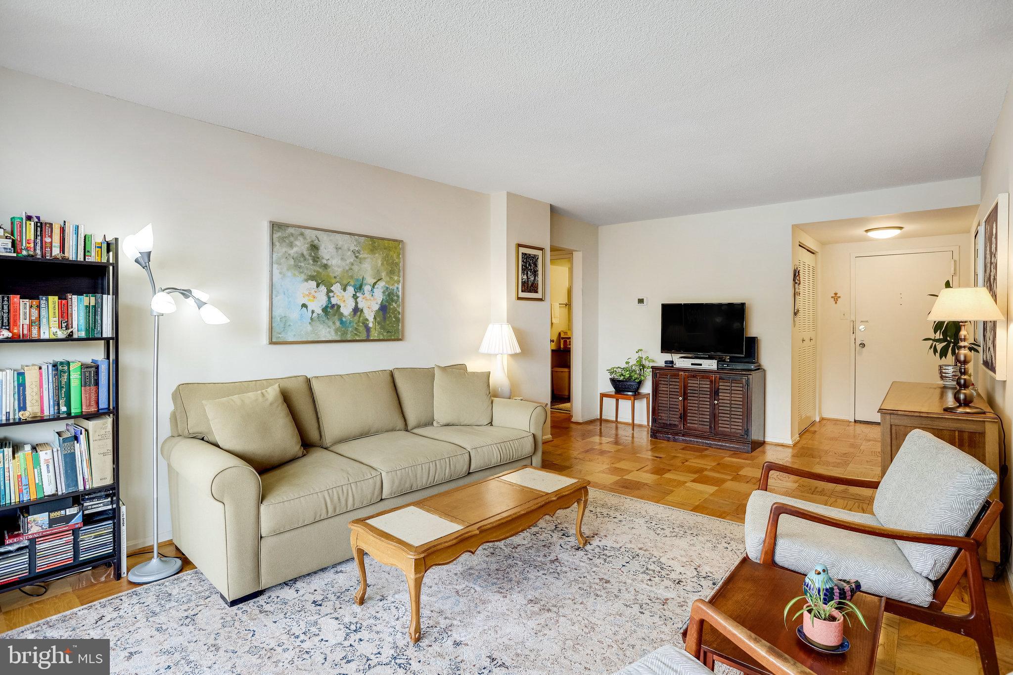 AMERICANA CENTRE - Residential Lease