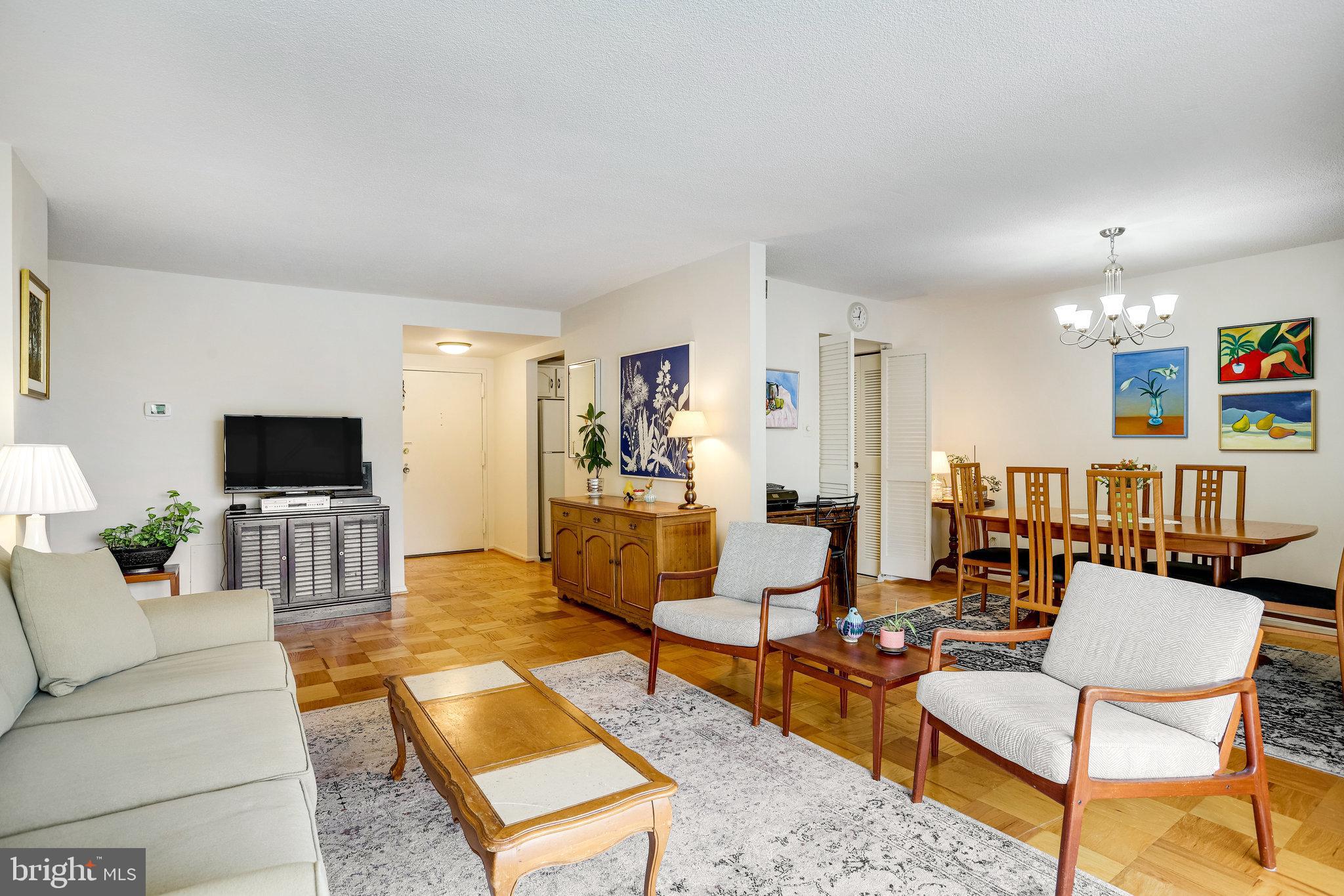 AMERICANA CENTRE - Residential Lease