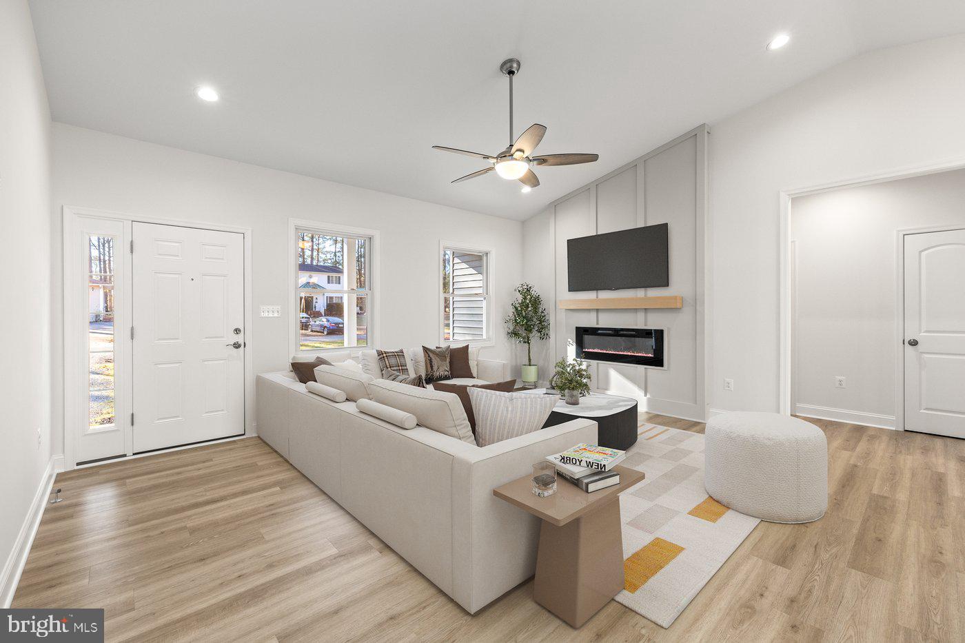 27 COLONY WAY