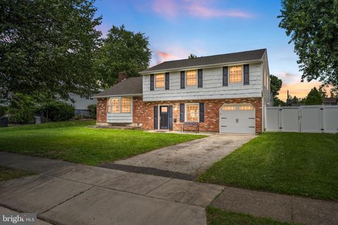 98 KNOLLWOOD DRIVE CHERRY HILL NJ 08002