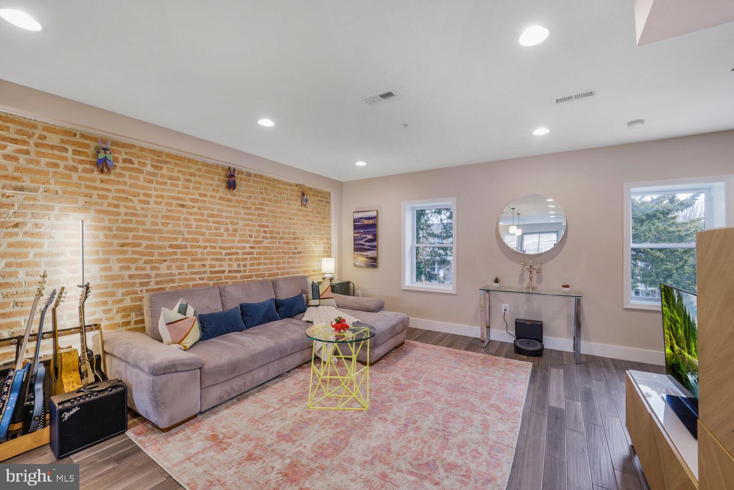 OLD CITY #1 - Residential