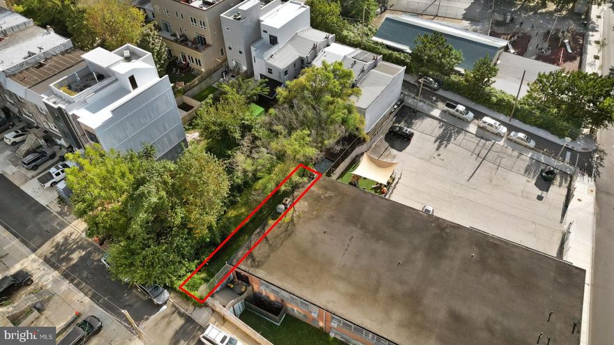 4748 Sheldon is a blank space ready for your ideas to bring it to life.  The lot sits in a prime location with walkability to Manayunk Main Street, Ivy Ridge Train Station, and the Ridge Ave shopping corridor.  New construction has been completed and is currently happening on the block.   LOT SIZE is 1476 soft.