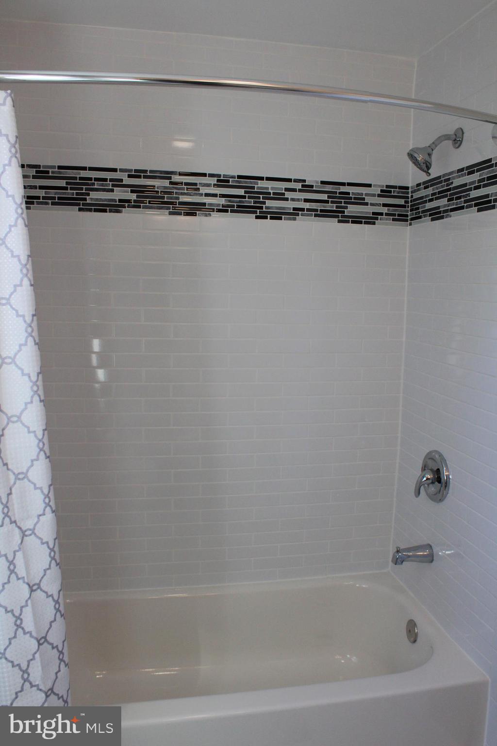 BIRDIE MAY MASON - Residential