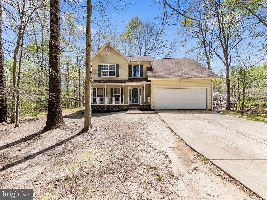 PRESIDENTIAL LAKES - Residential