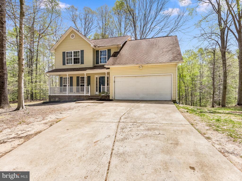 PRESIDENTIAL LAKES - Residential