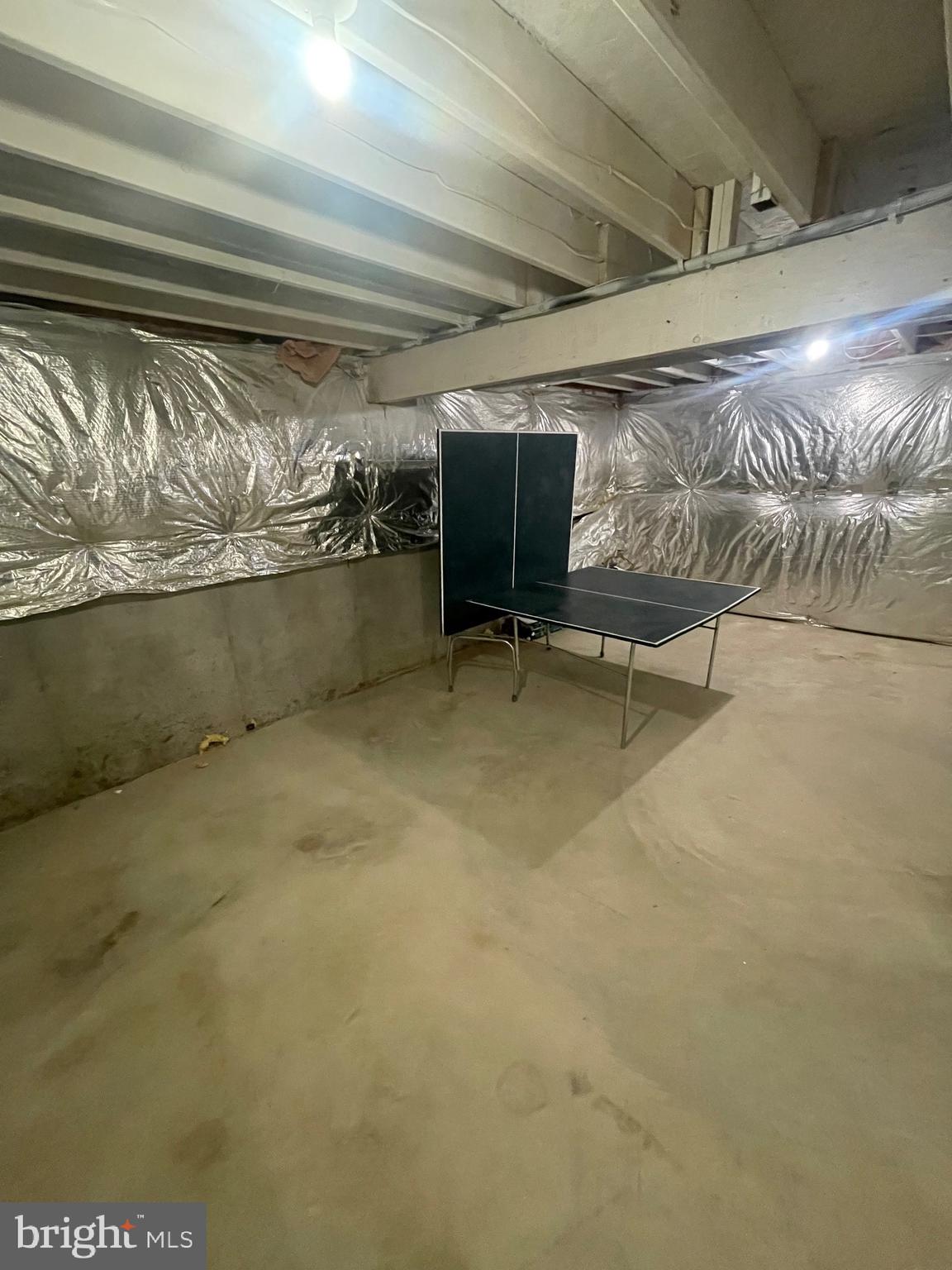 PRESIDENTIAL LAKES - Residential