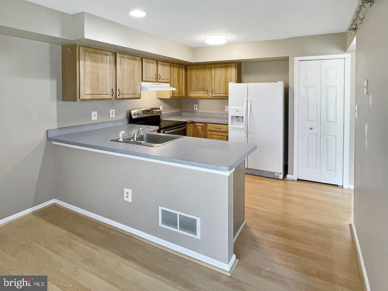 DEER RUN - Residential Lease