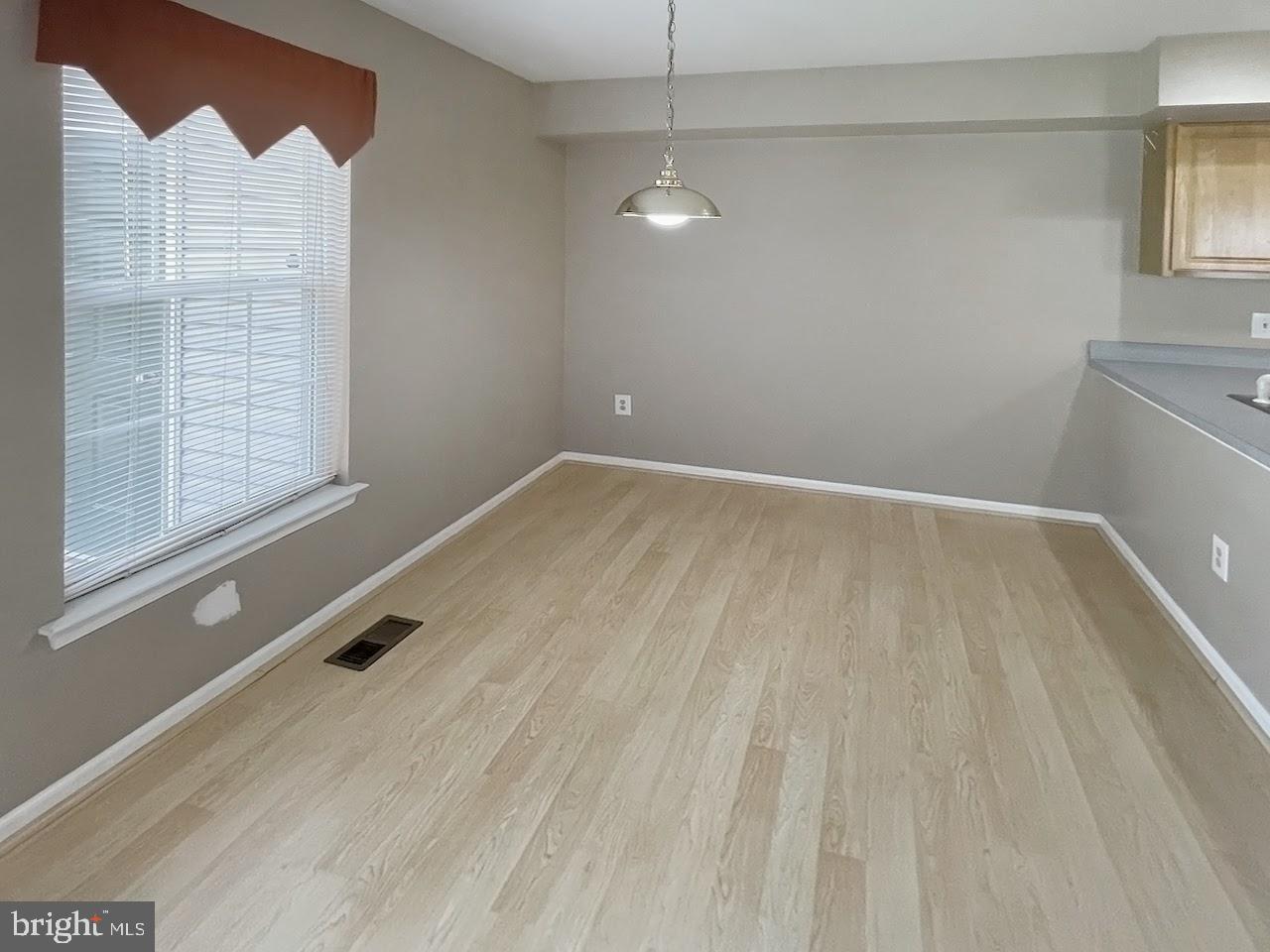 DEER RUN - Residential Lease