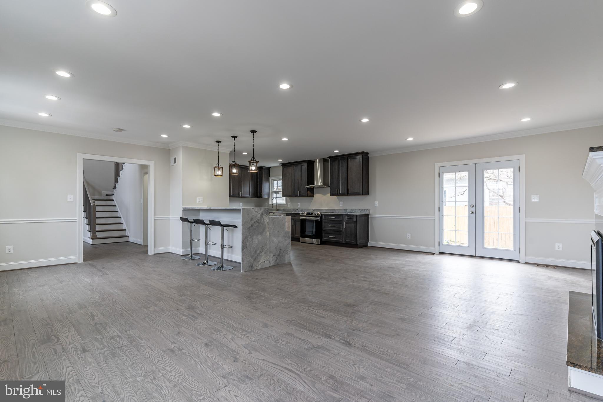 BARCROFT FOREST - Residential