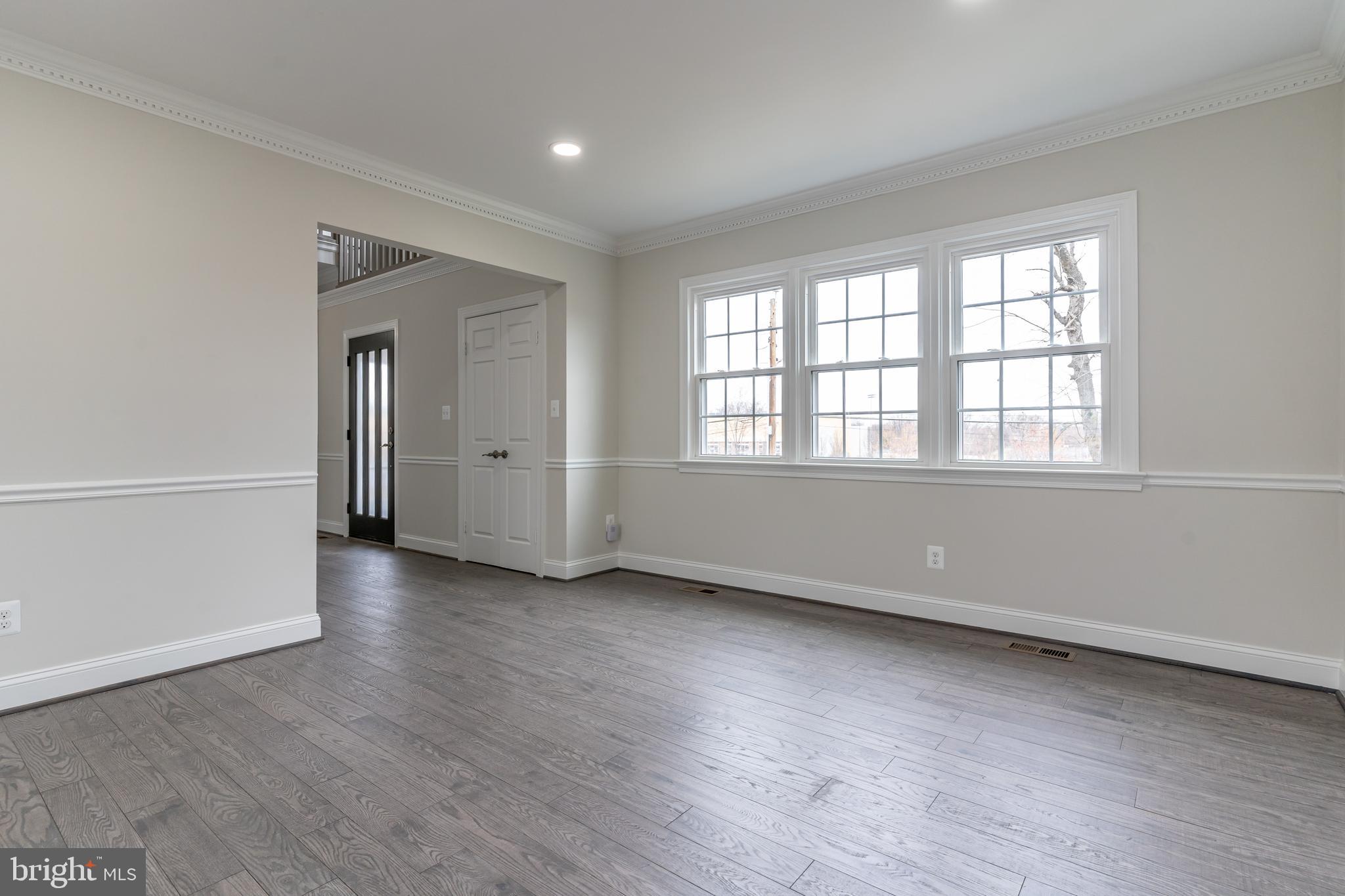 BARCROFT FOREST - Residential