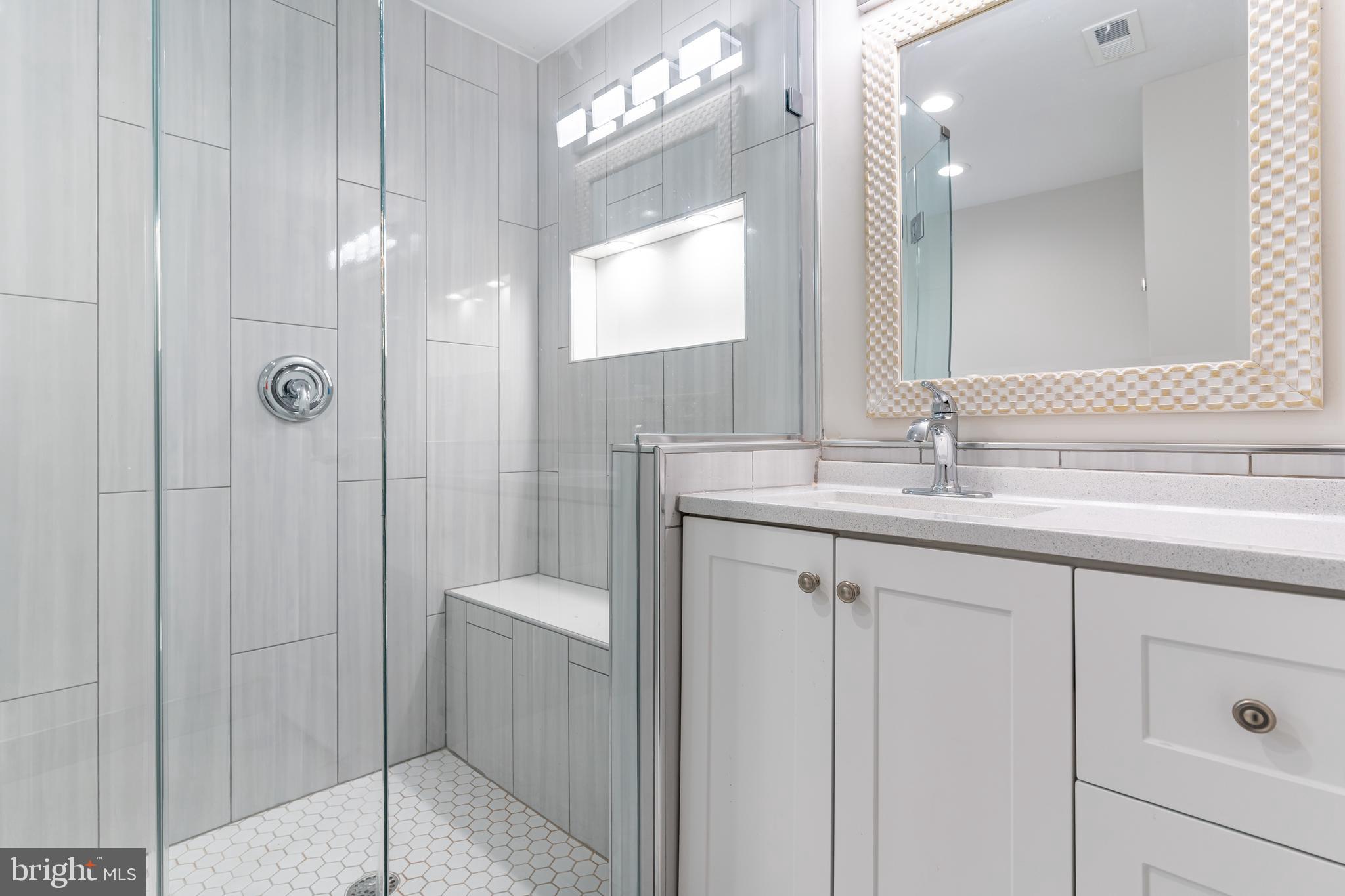 BARCROFT FOREST - Residential