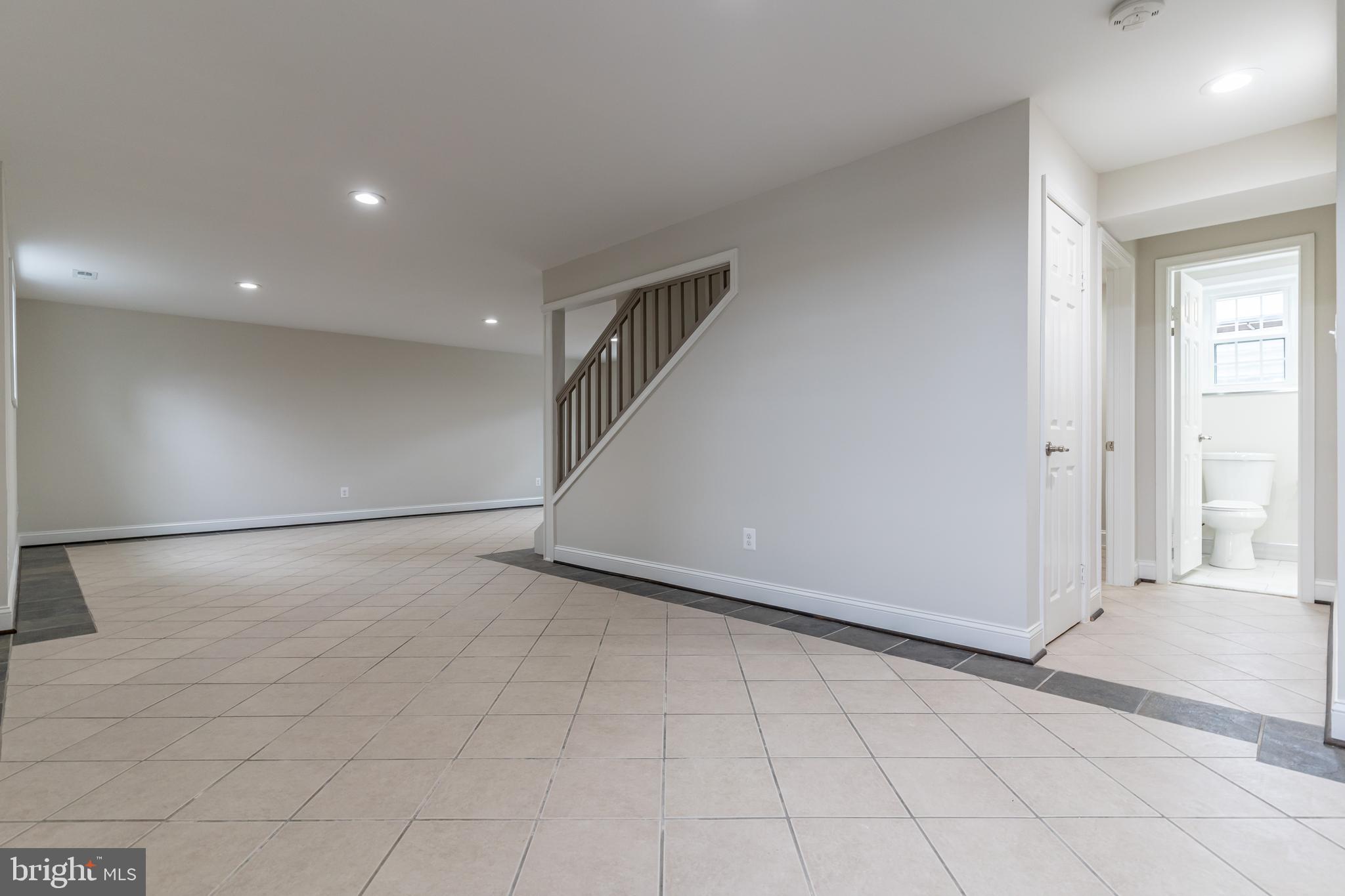 BARCROFT FOREST - Residential