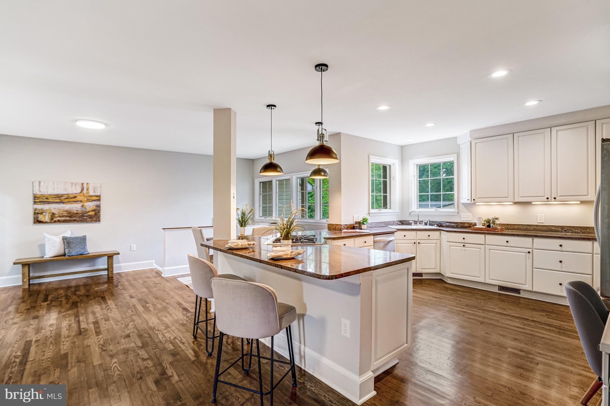 LEE HEIGHTS - Residential