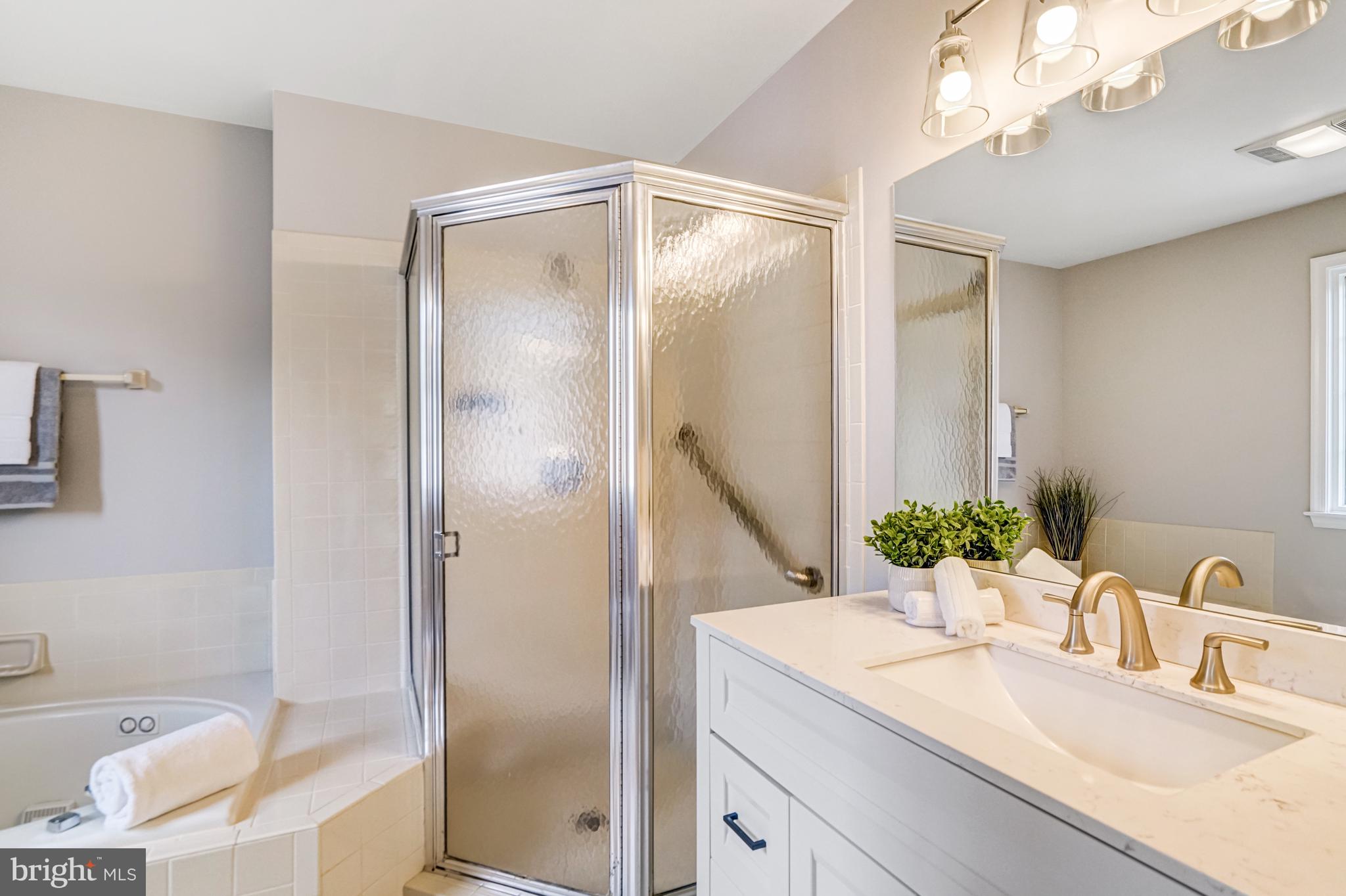 LEE HEIGHTS - Residential