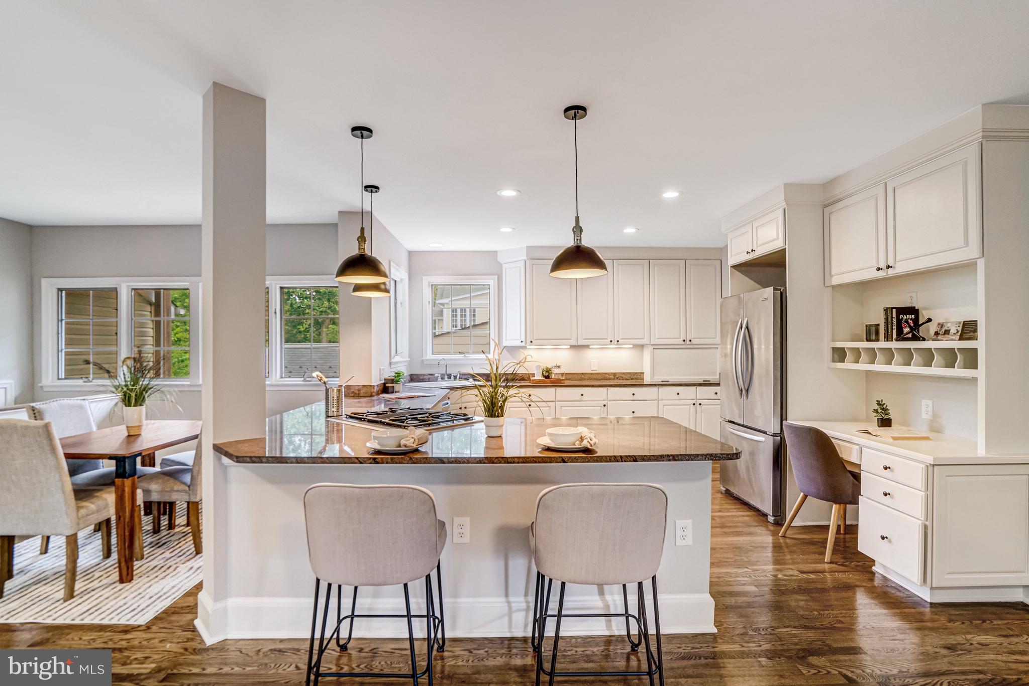 LEE HEIGHTS - Residential