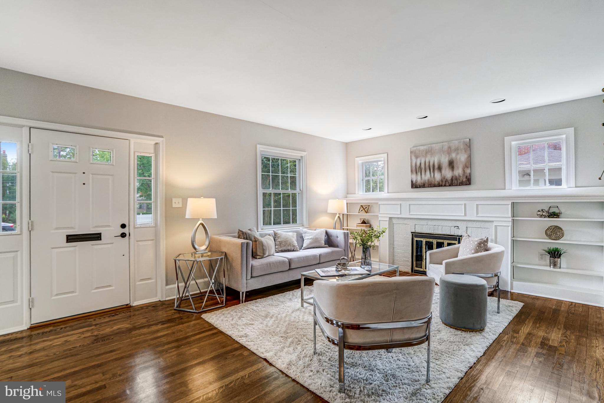 LEE HEIGHTS - Residential