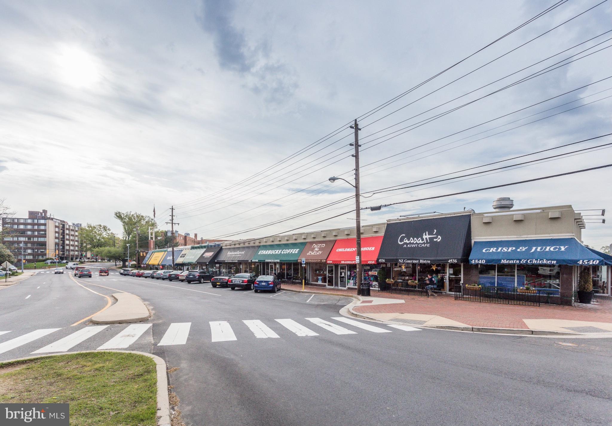 LEE HEIGHTS - Residential