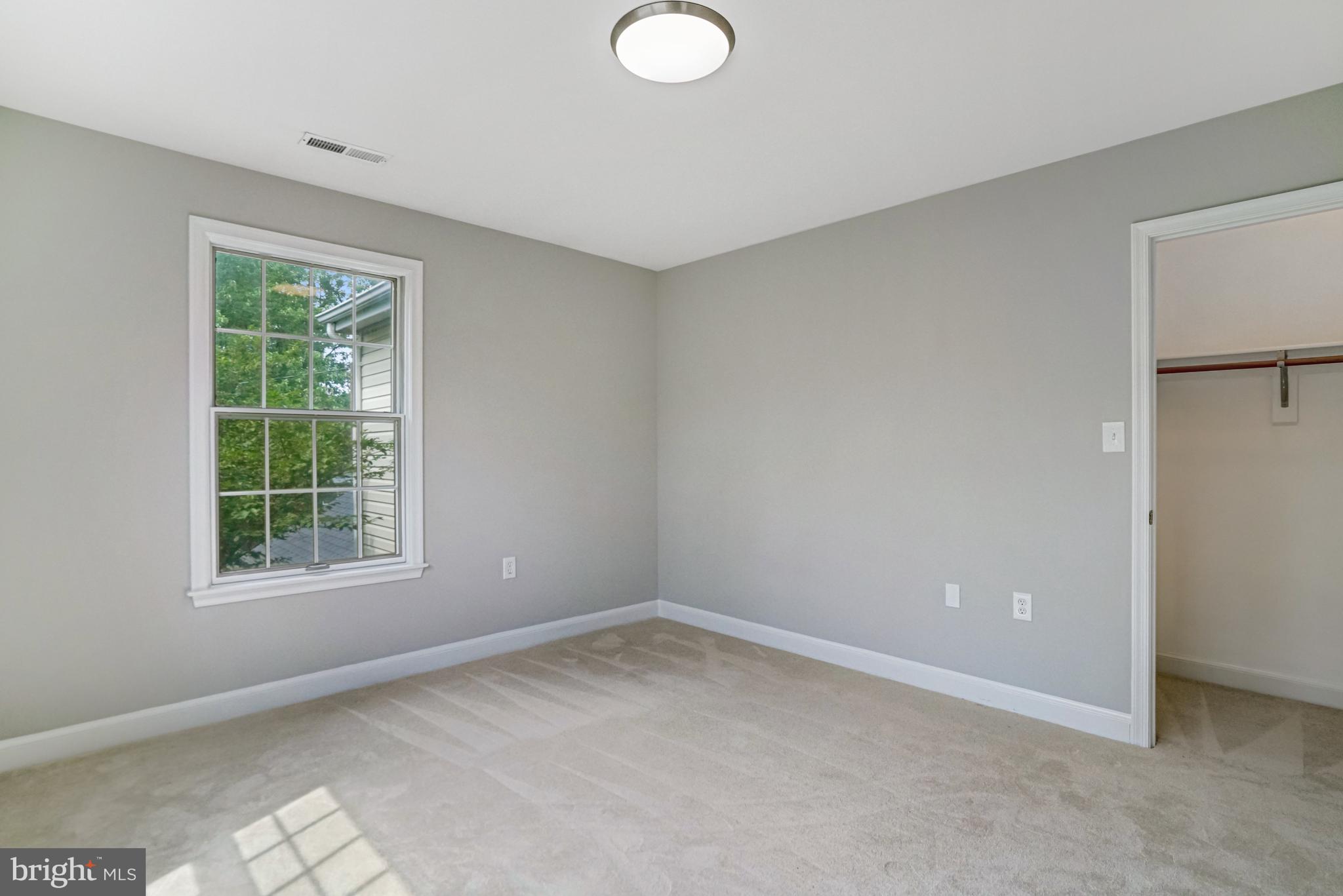 LEE HEIGHTS - Residential