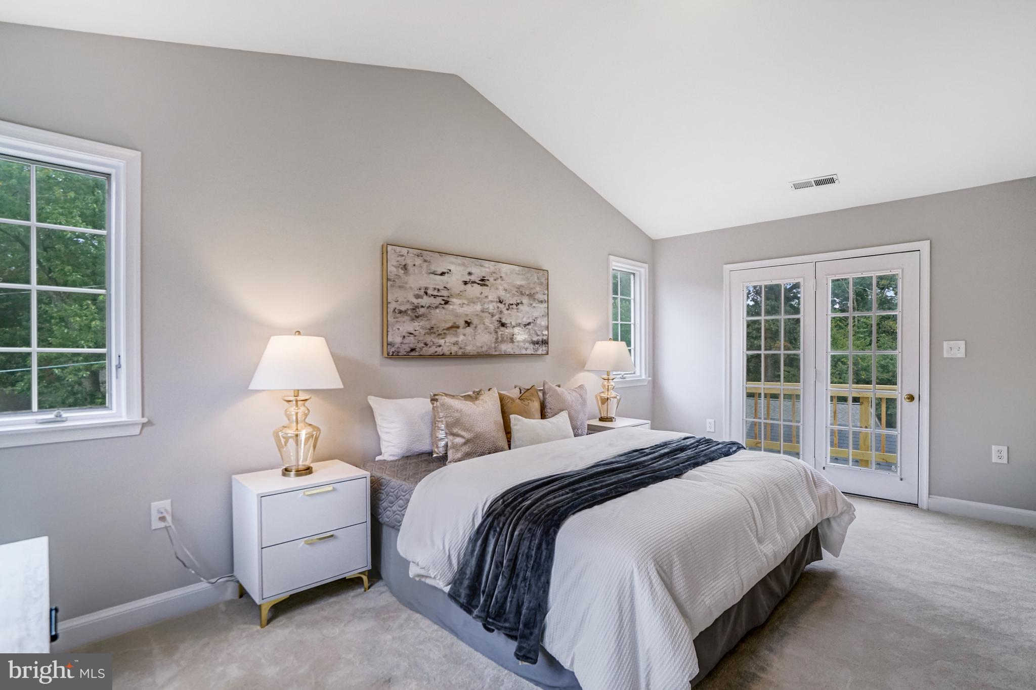 LEE HEIGHTS - Residential