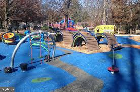 LEE HEIGHTS - Residential