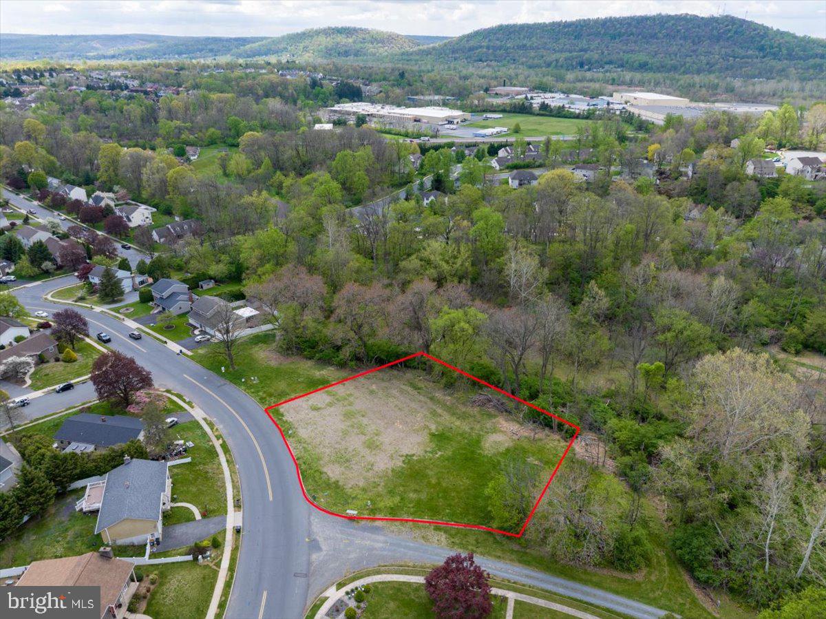 36 HEARTHSTONE & COLIN CT.