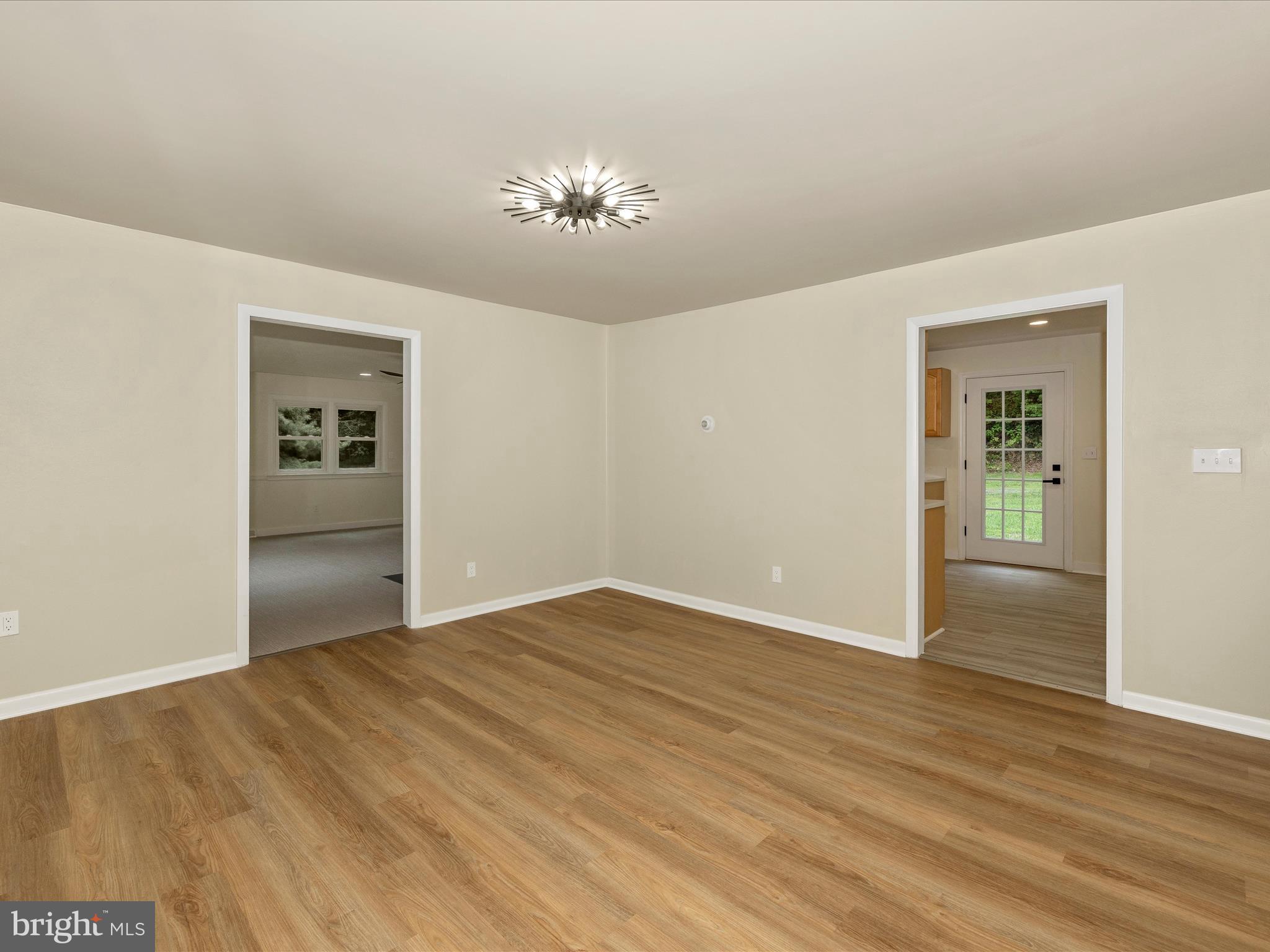 BARTONSVILLE - Residential