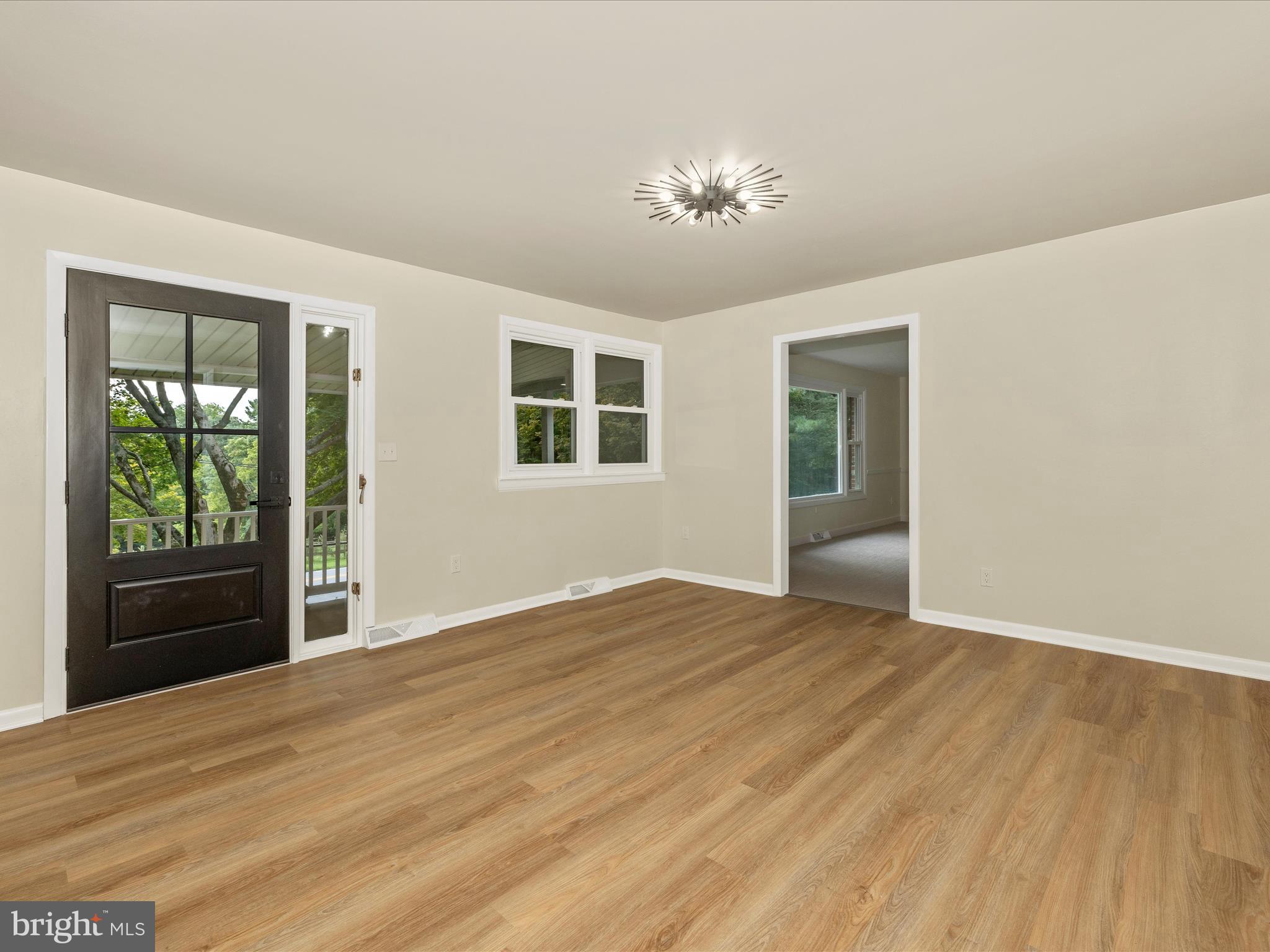 BARTONSVILLE - Residential