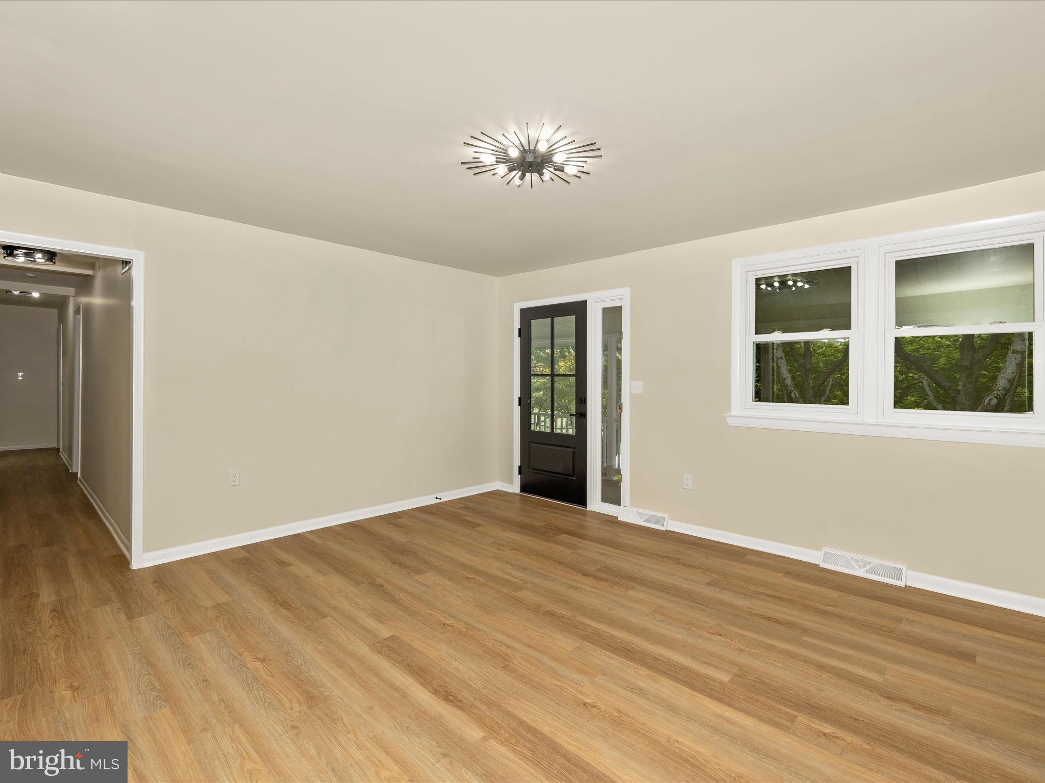 BARTONSVILLE - Residential