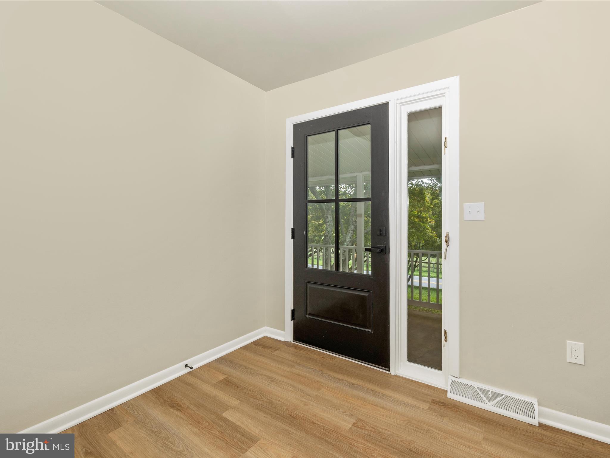 BARTONSVILLE - Residential