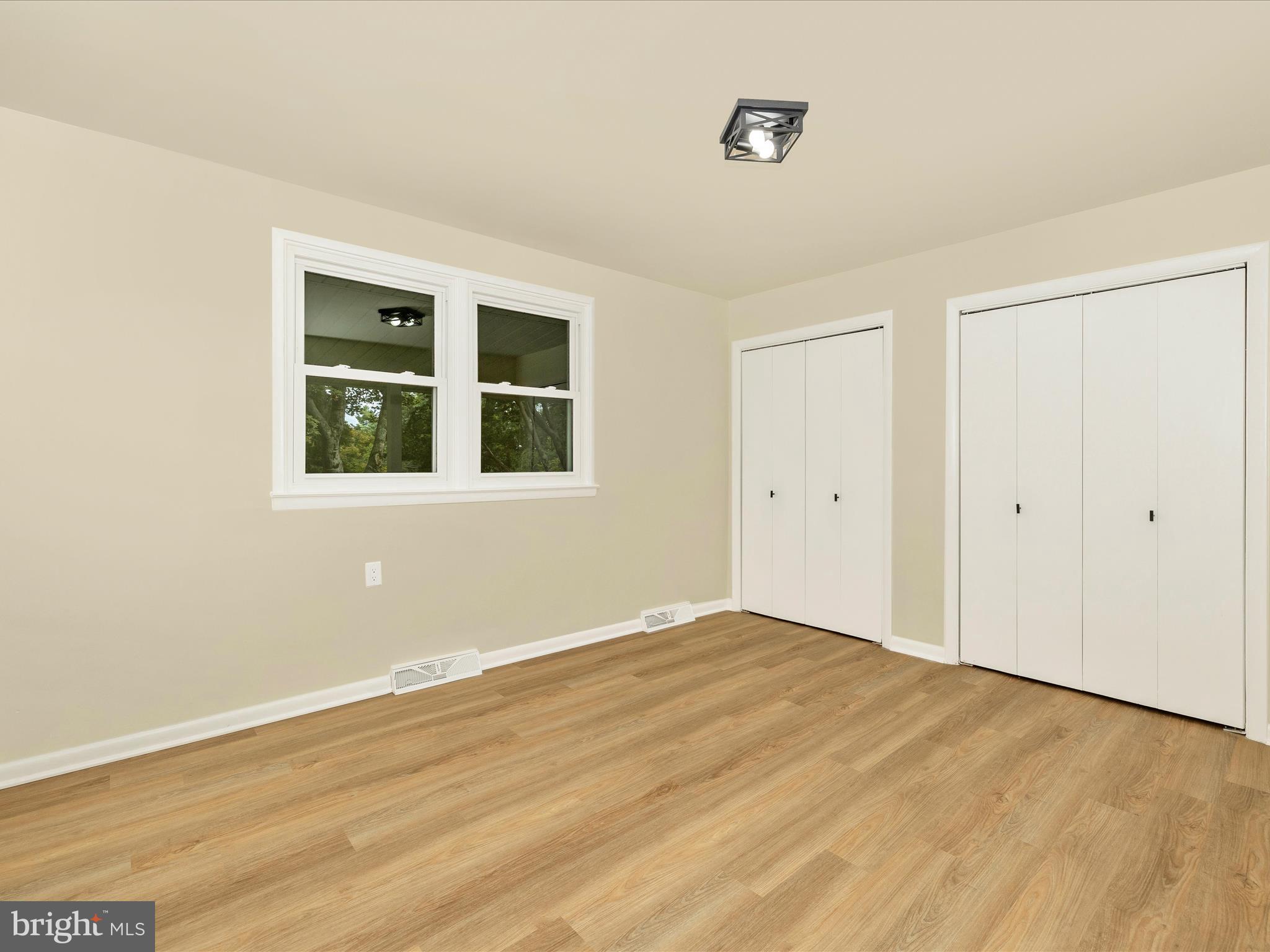 BARTONSVILLE - Residential