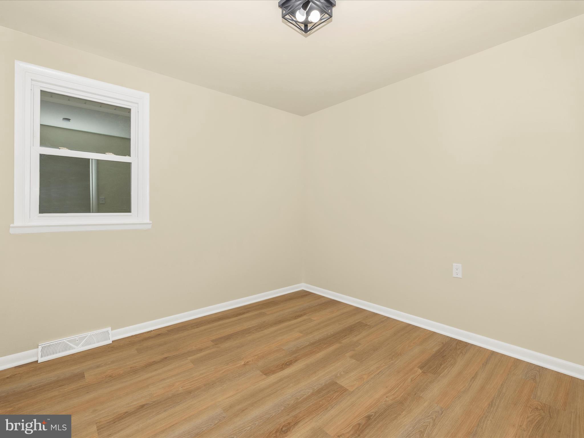 BARTONSVILLE - Residential