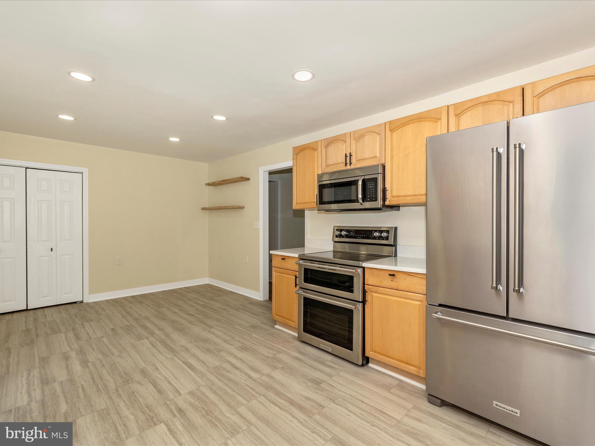 BARTONSVILLE - Residential