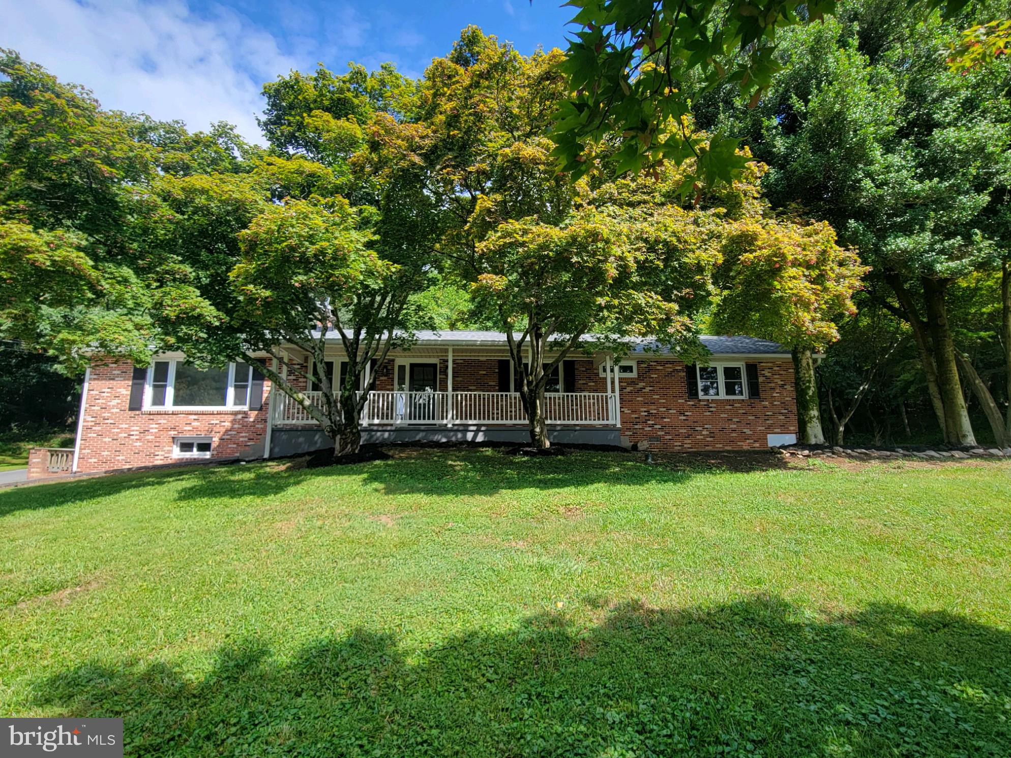 BARTONSVILLE - Residential