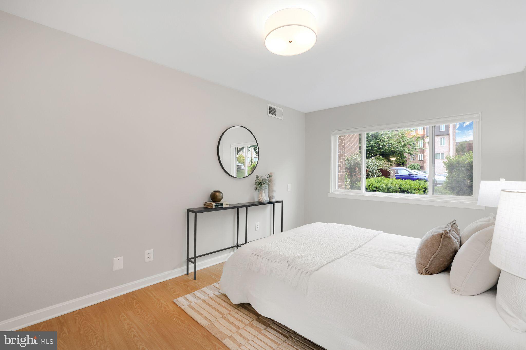 ARLINGTON - Residential