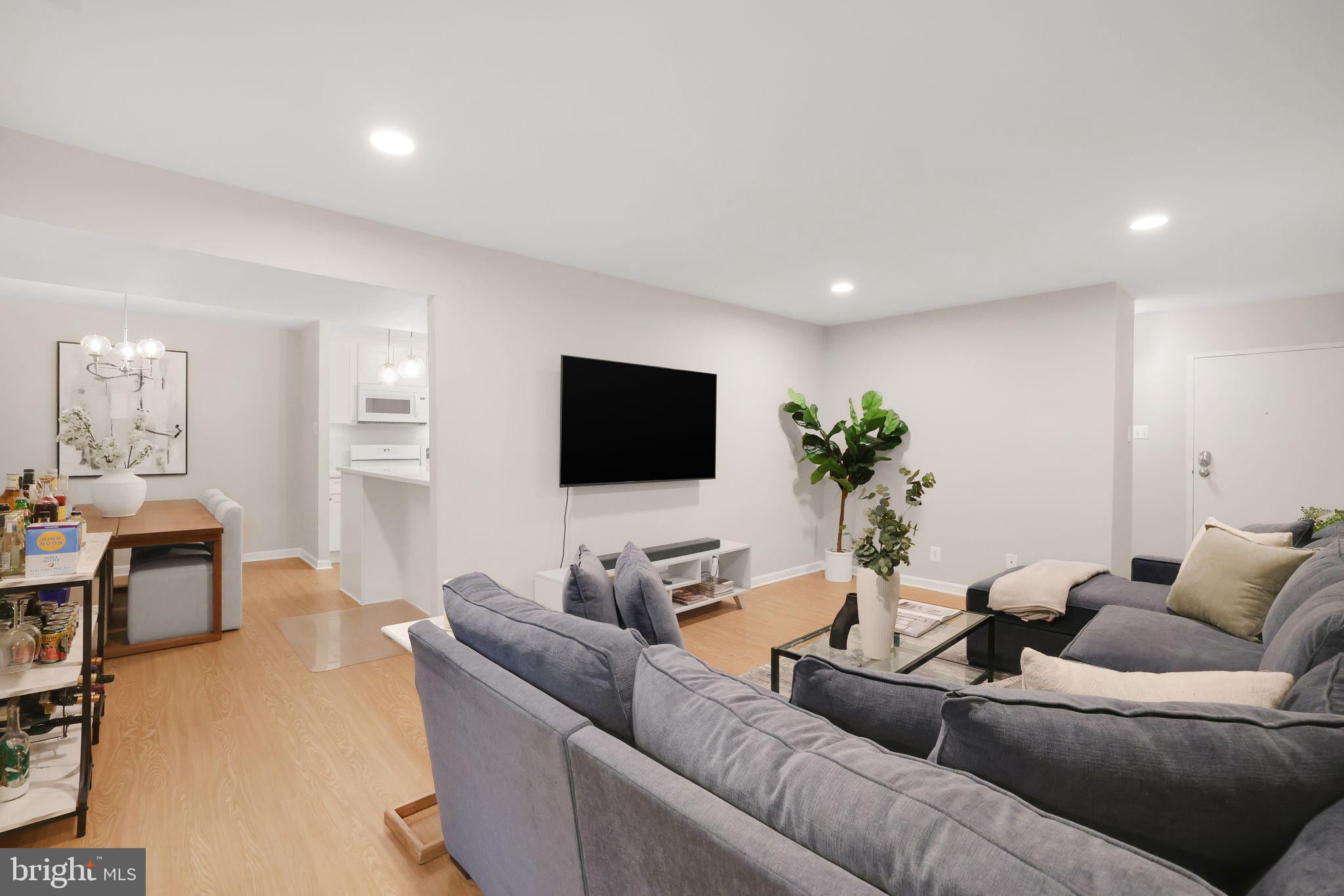 ARLINGTON - Residential