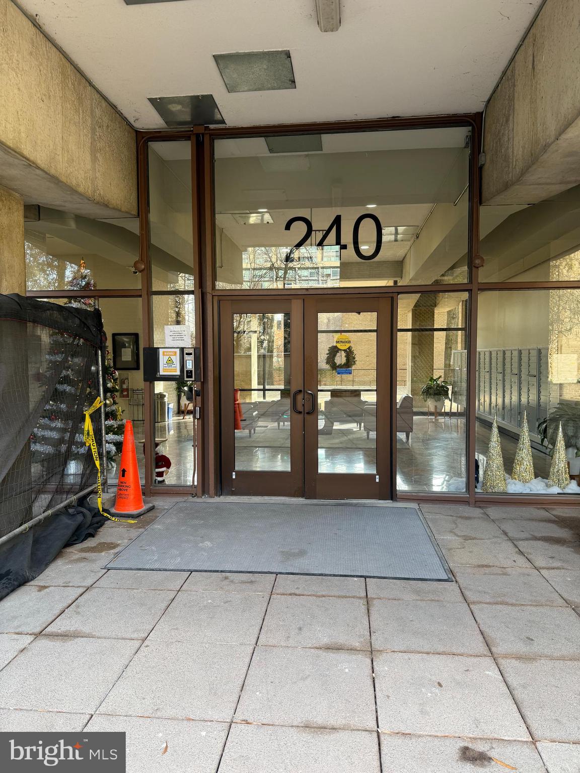 240 M STREET SW E715