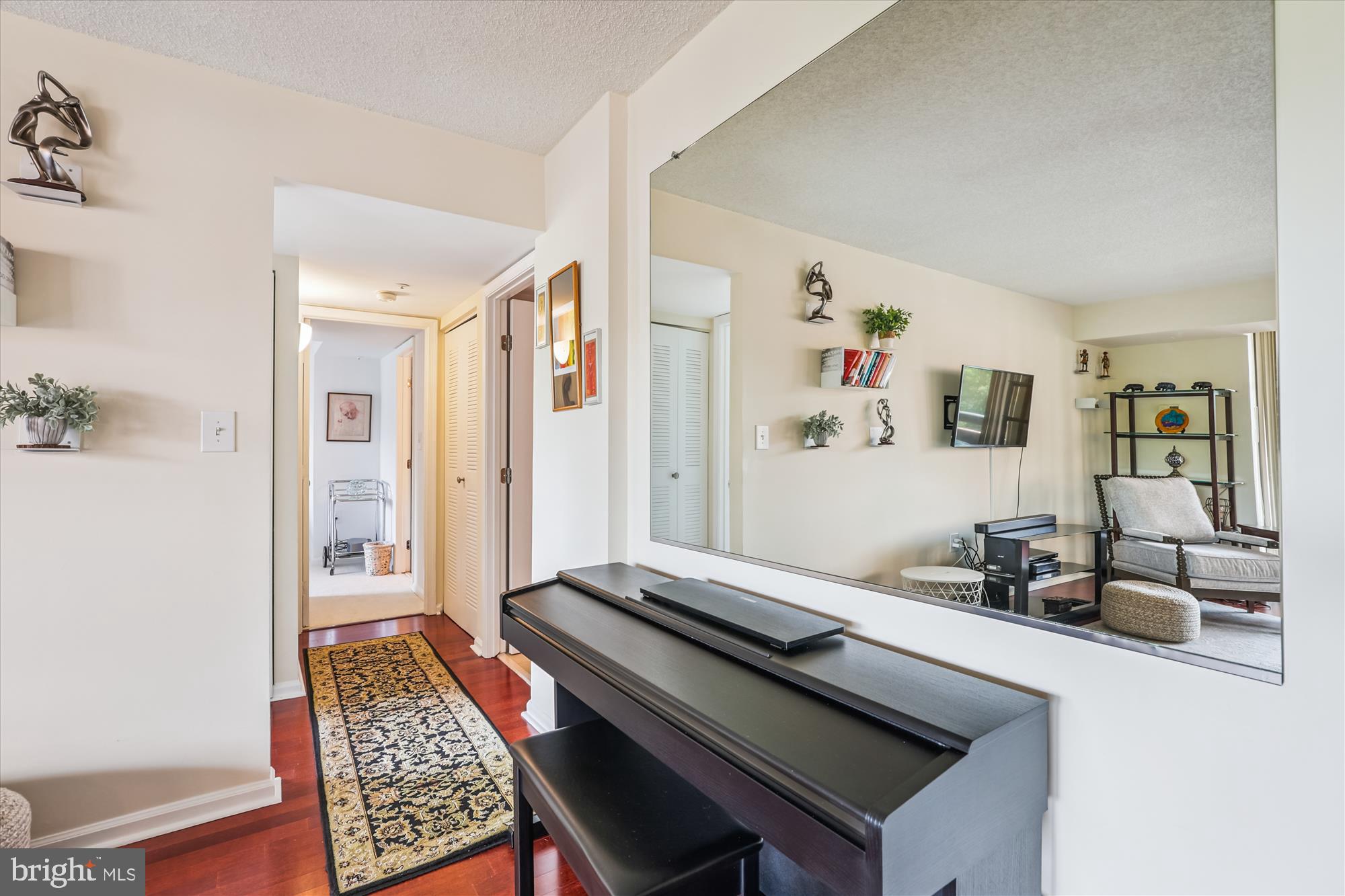 RENAISSANCE AT TYSONS - Residential Lease