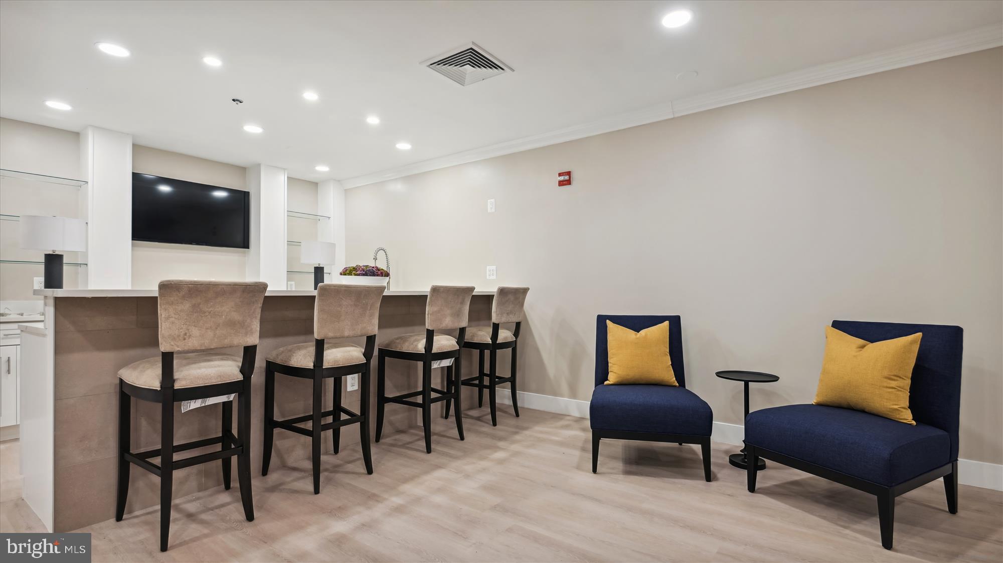 RENAISSANCE AT TYSONS - Residential Lease